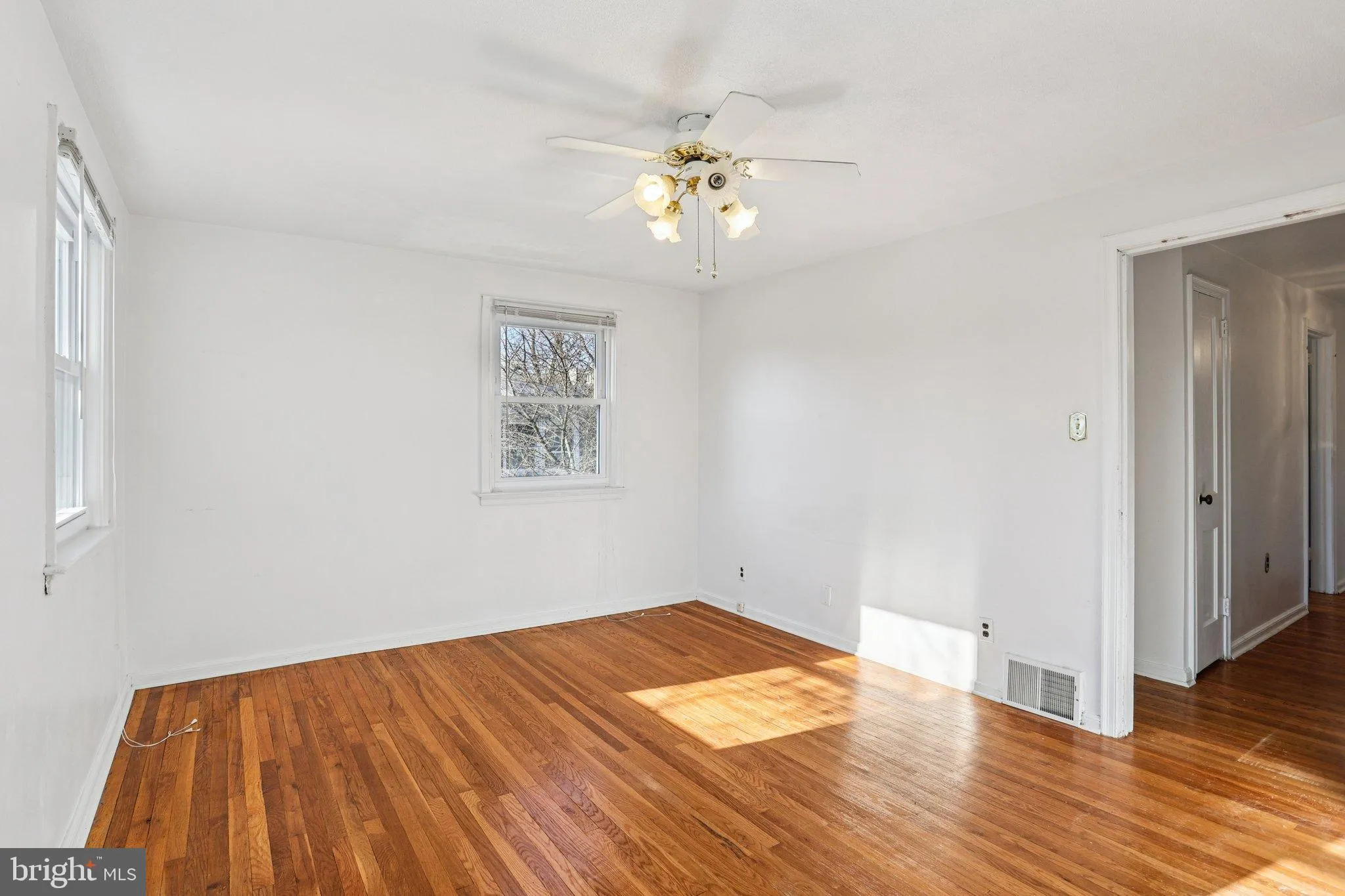 Philadelphia, Pennsylvania 19128, United States, 3 Bedrooms Bedrooms, ,2 BathroomsBathrooms,Residential,Active,251195