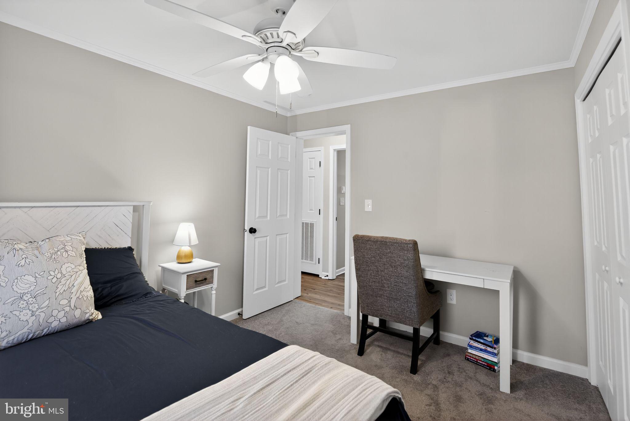 CEDAR BEACH - Residential