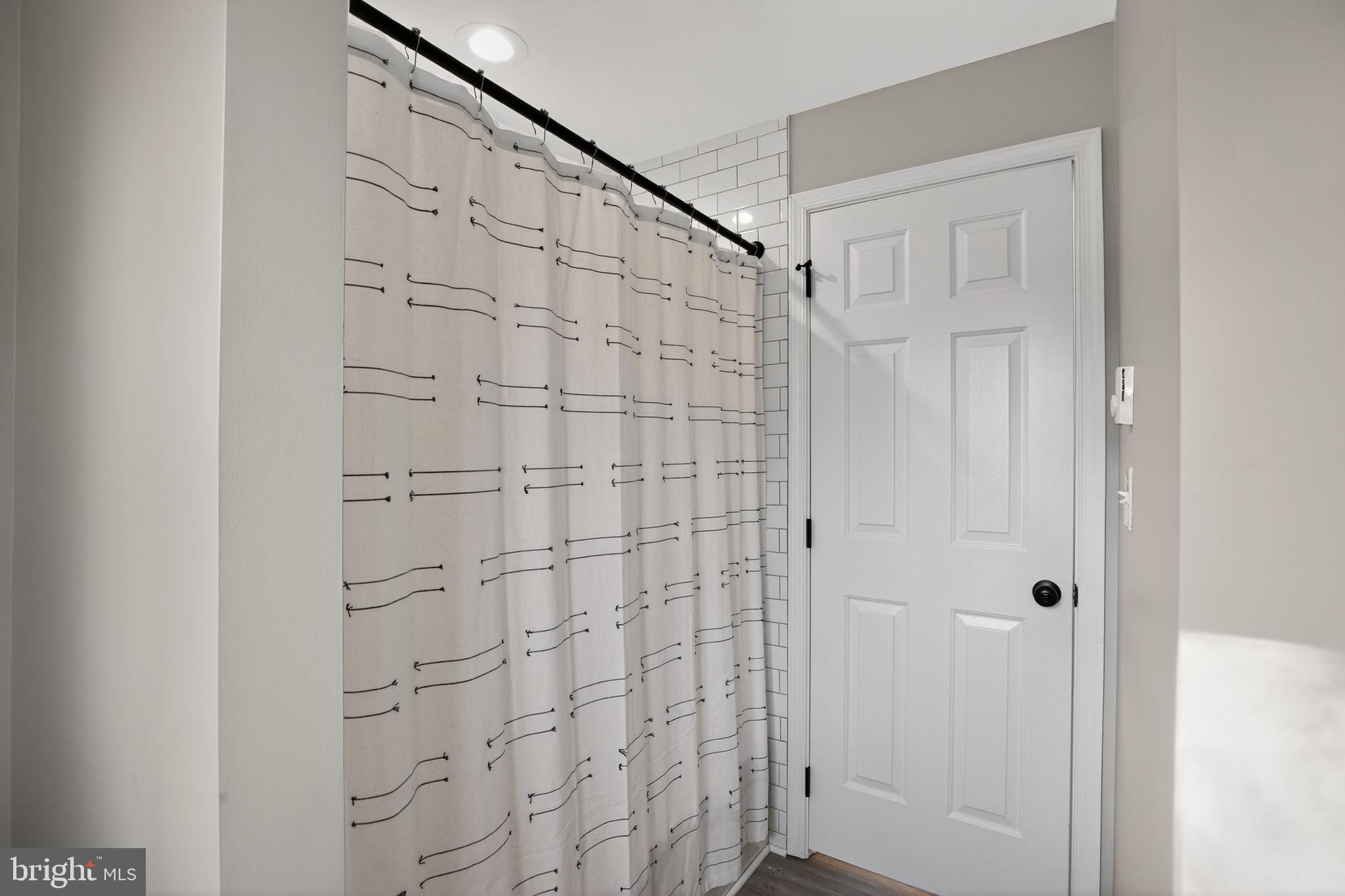 CEDAR BEACH - Residential