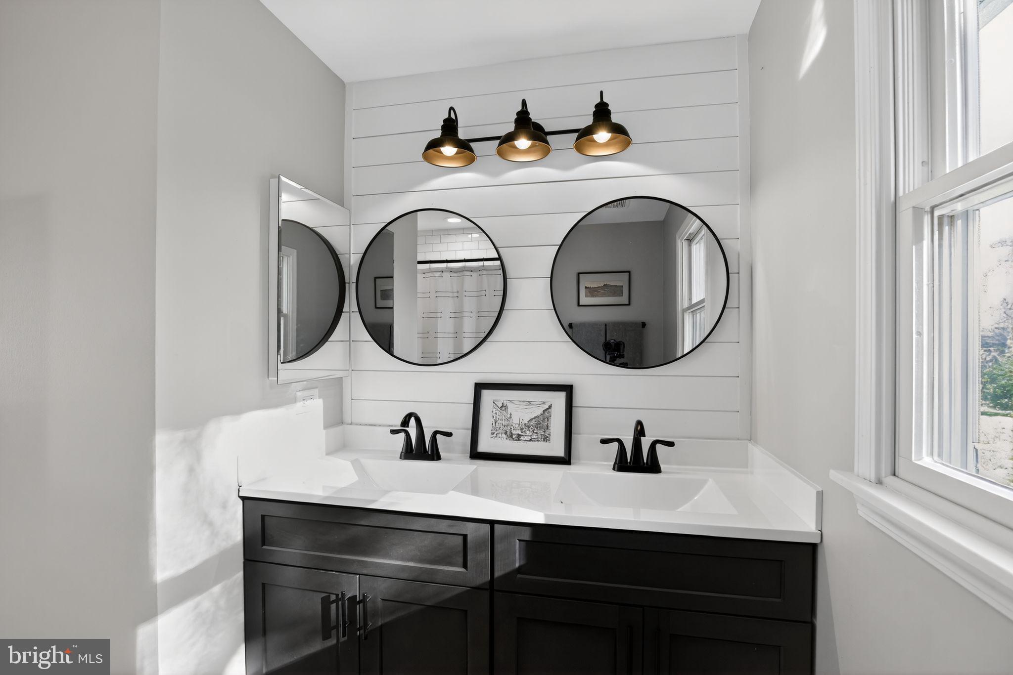 CEDAR BEACH - Residential