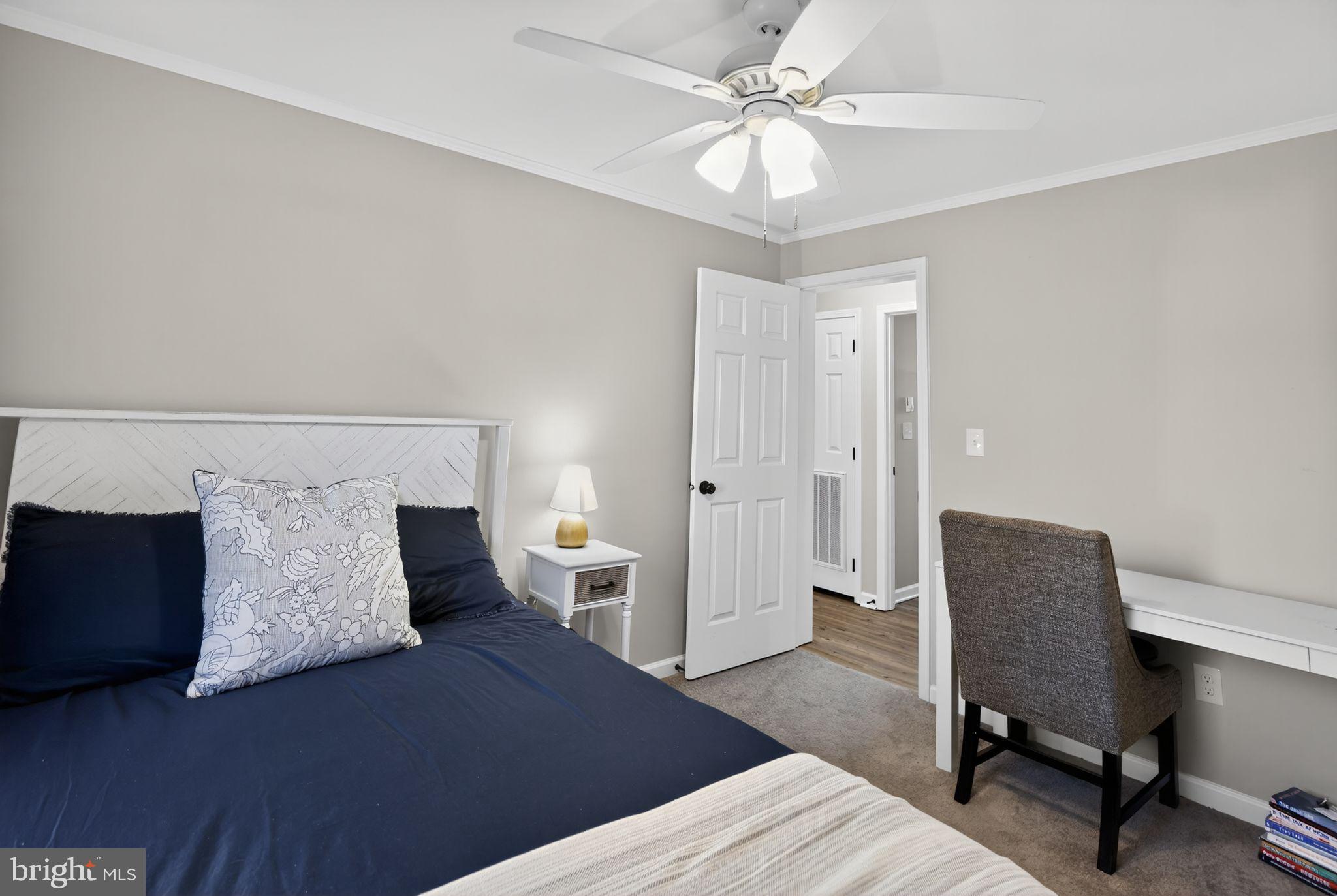 CEDAR BEACH - Residential