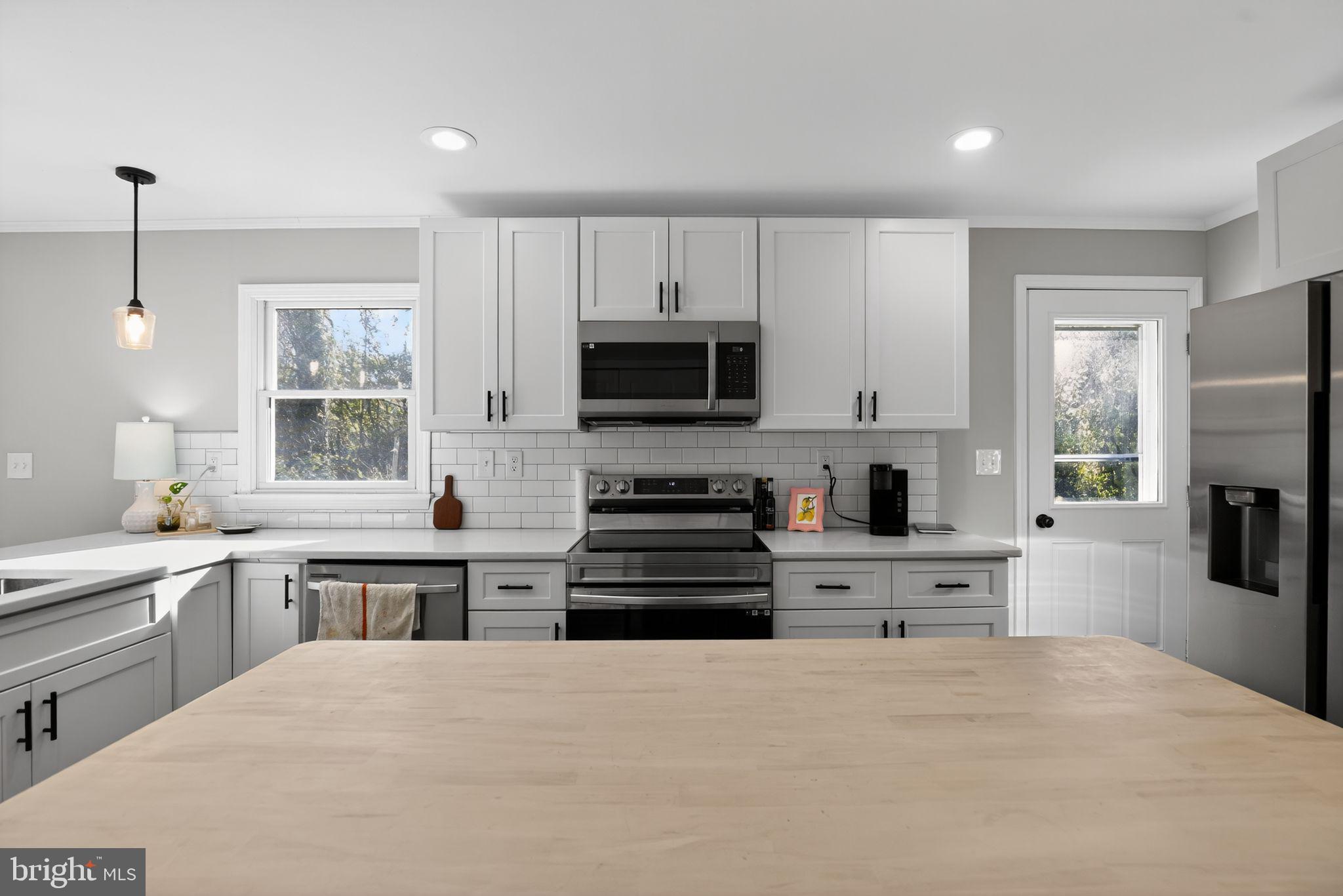 CEDAR BEACH - Residential