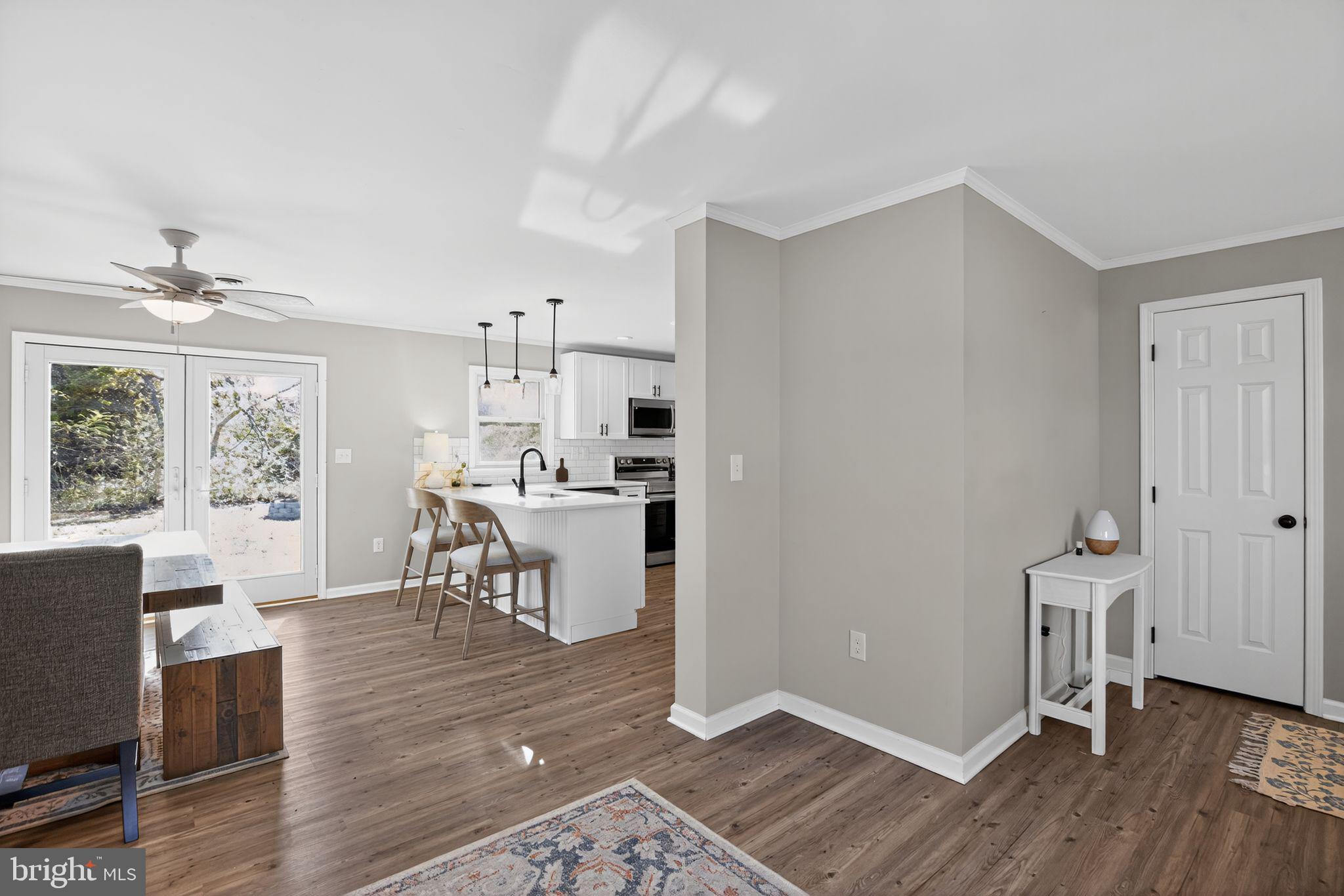 CEDAR BEACH - Residential