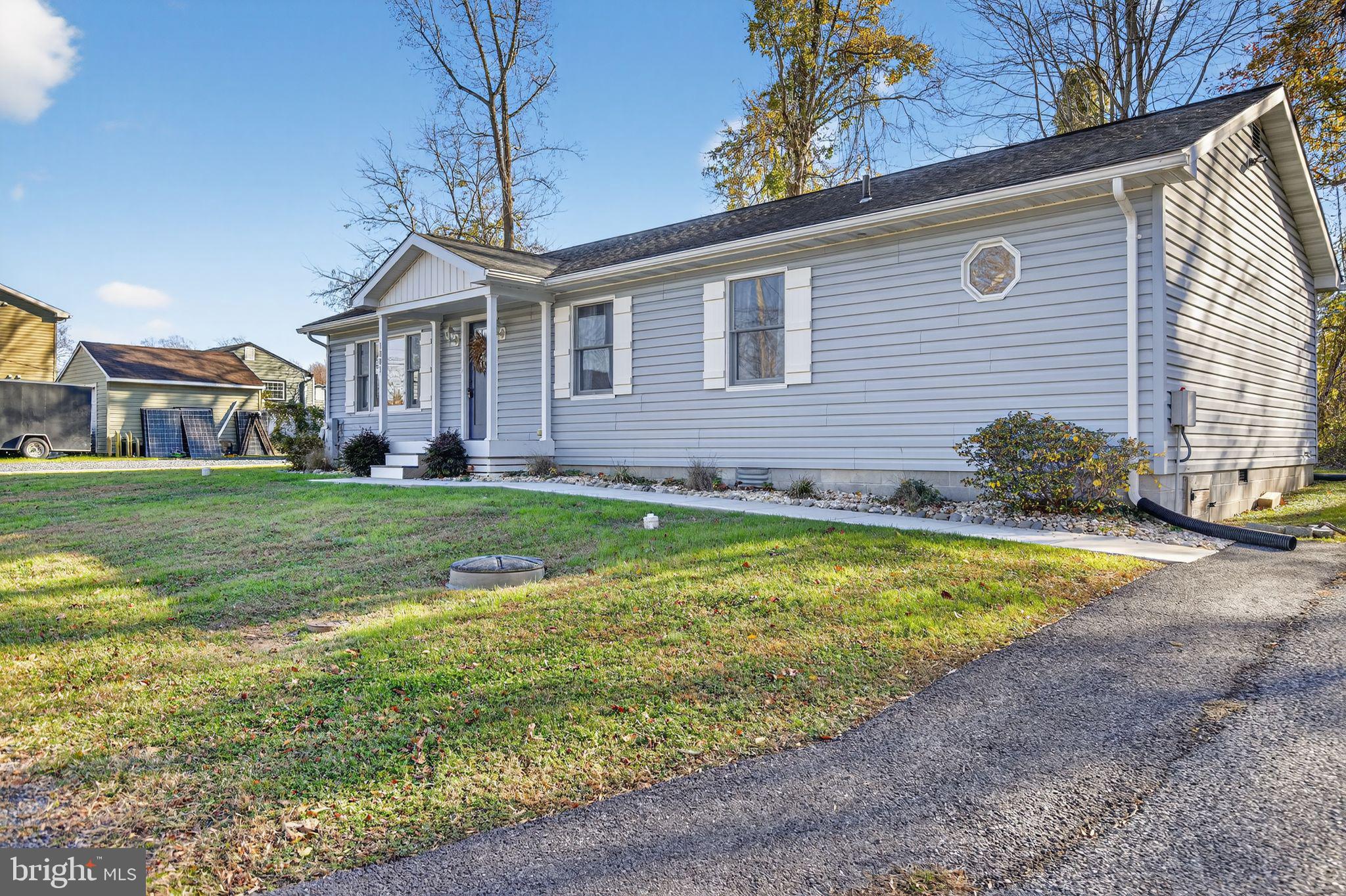 CEDAR BEACH - Residential