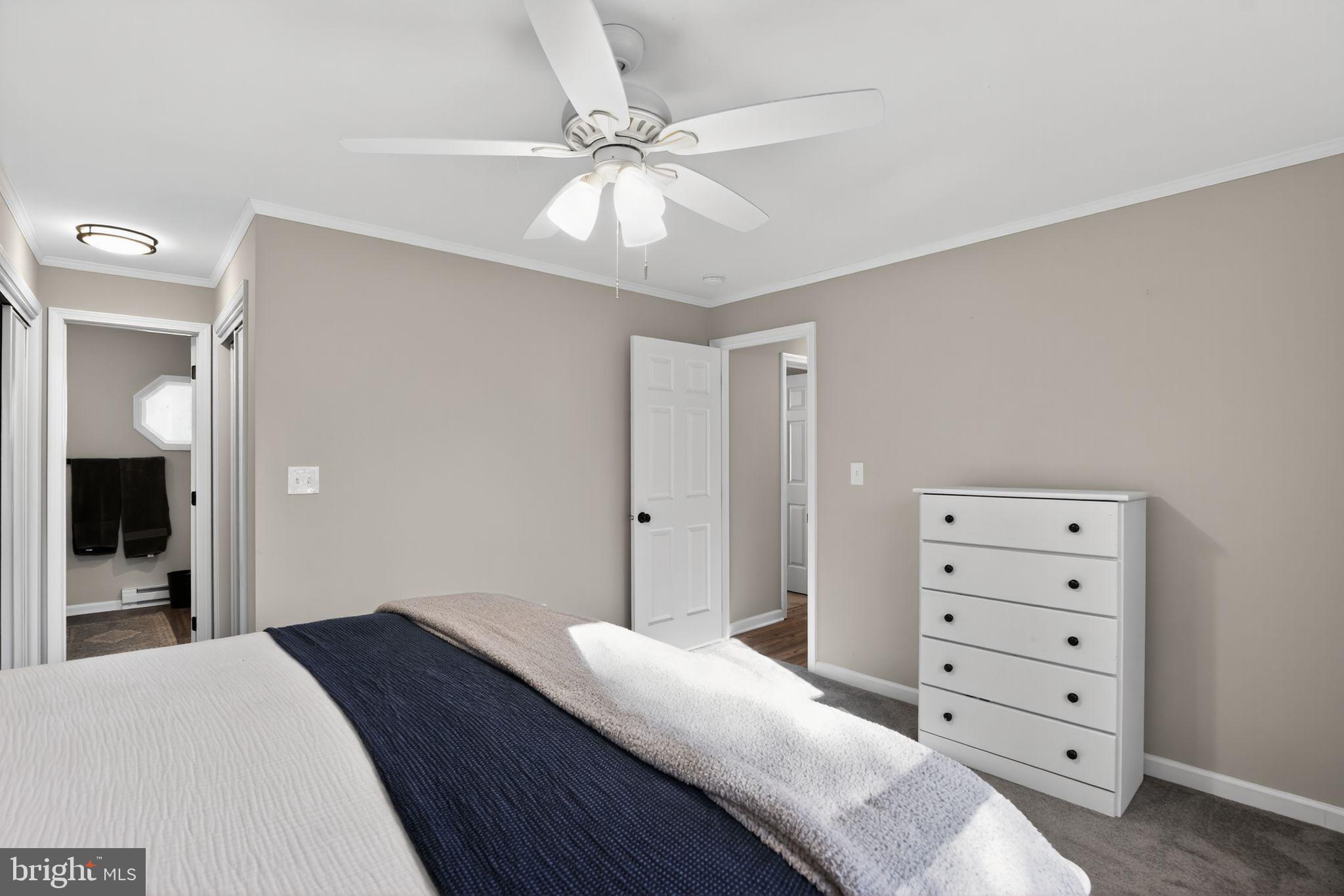 CEDAR BEACH - Residential