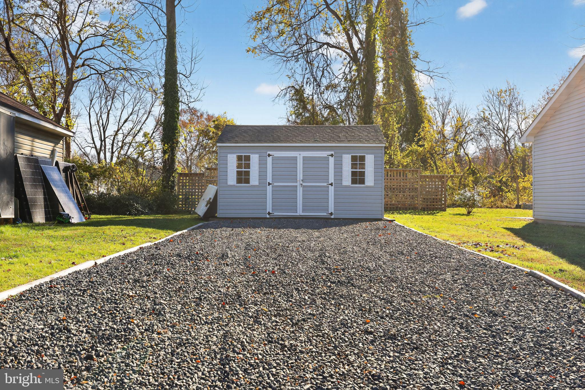 CEDAR BEACH - Residential