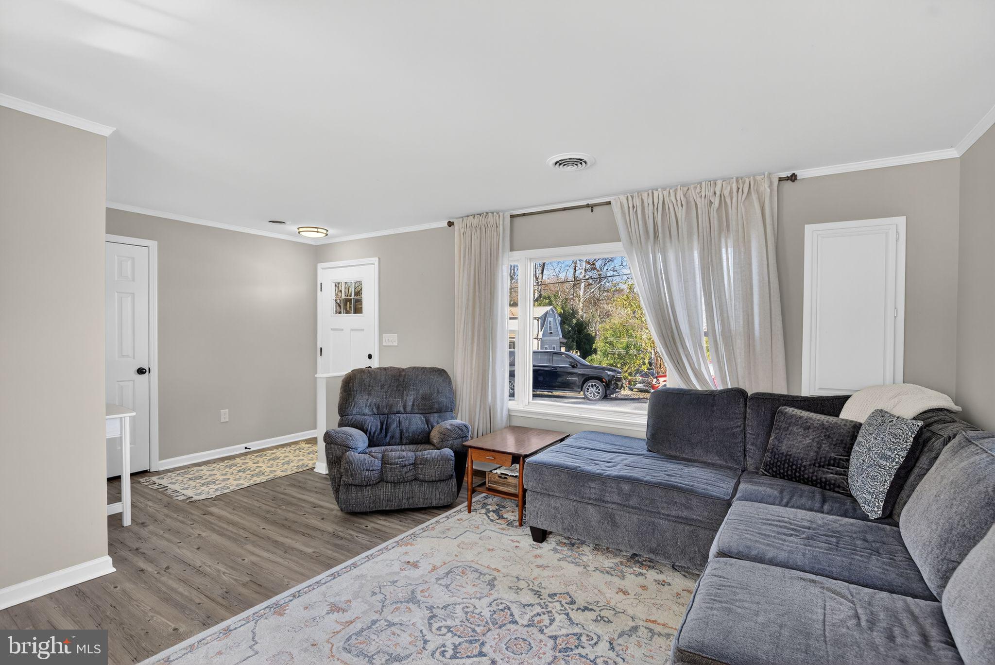 CEDAR BEACH - Residential