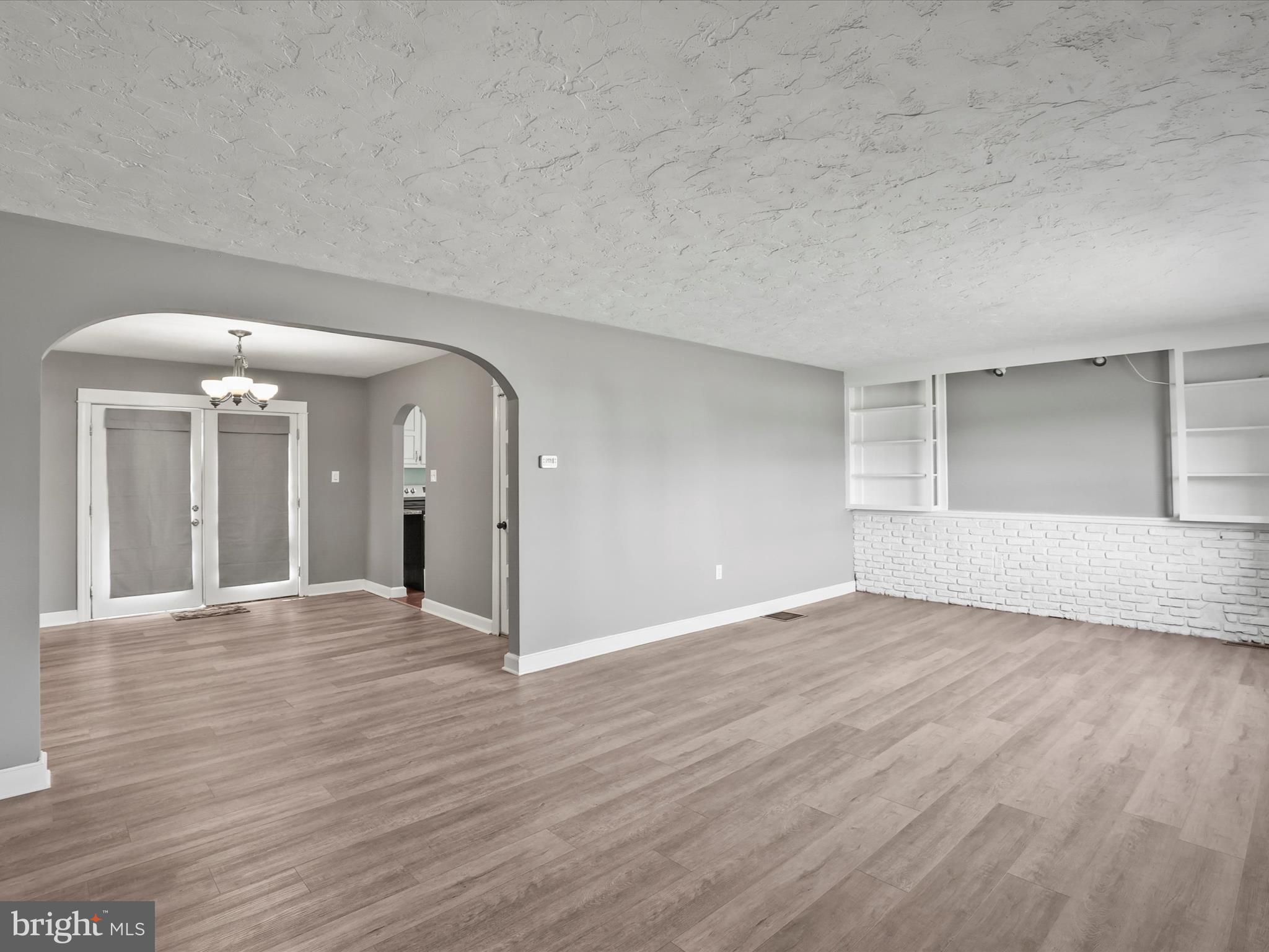 NEW OXFORD AREA - Residential