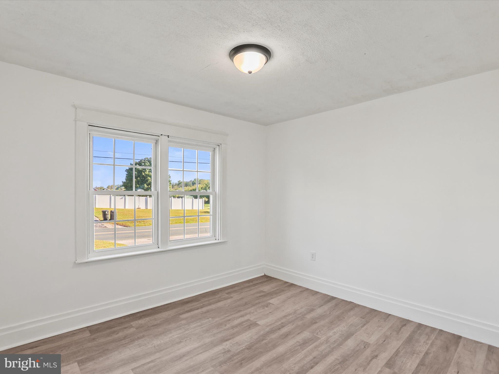 NEW OXFORD AREA - Residential