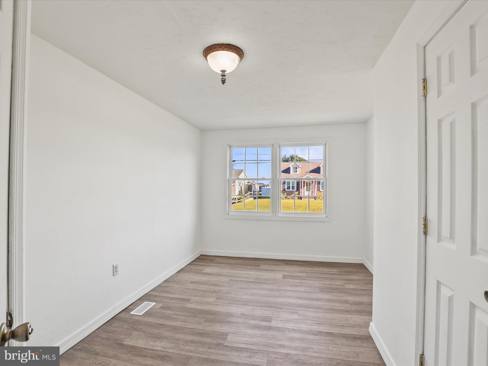 NEW OXFORD AREA - Residential