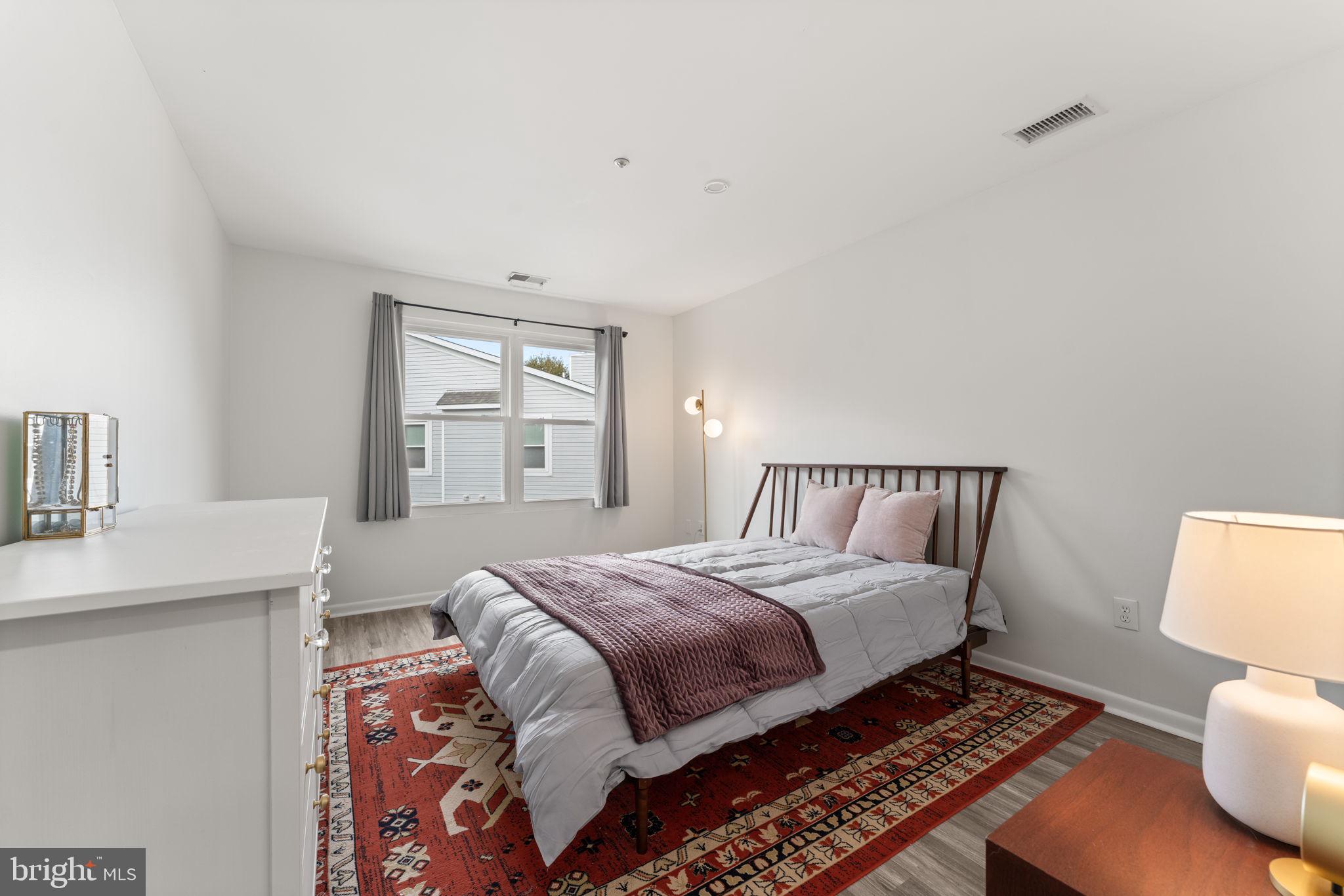 ANNAPOLIS OVERLOOK - Residential