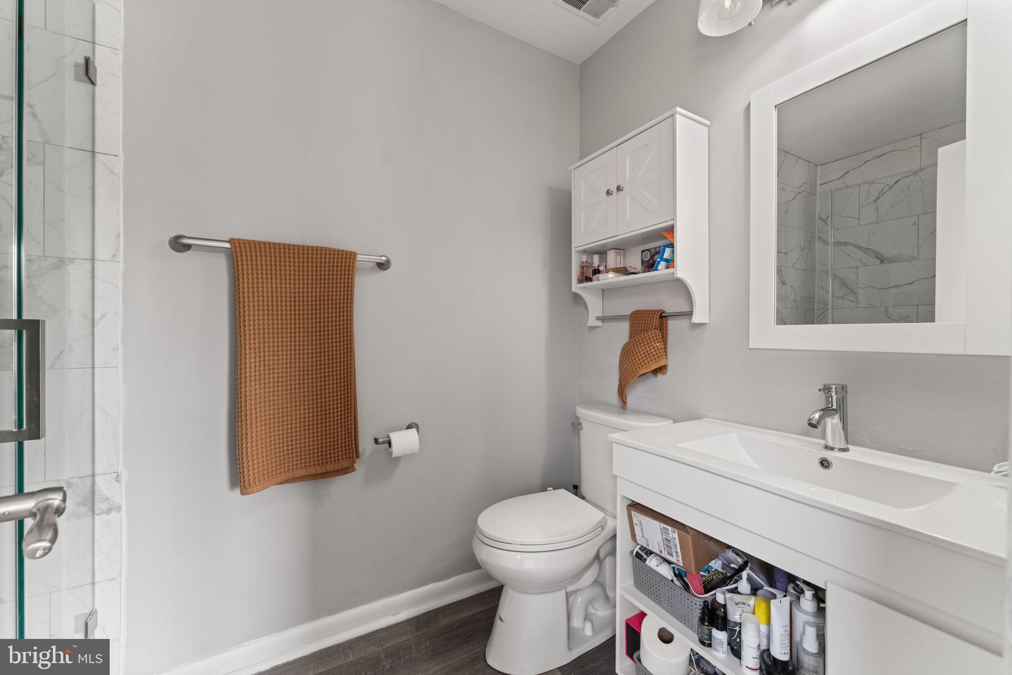 ANNAPOLIS OVERLOOK - Residential