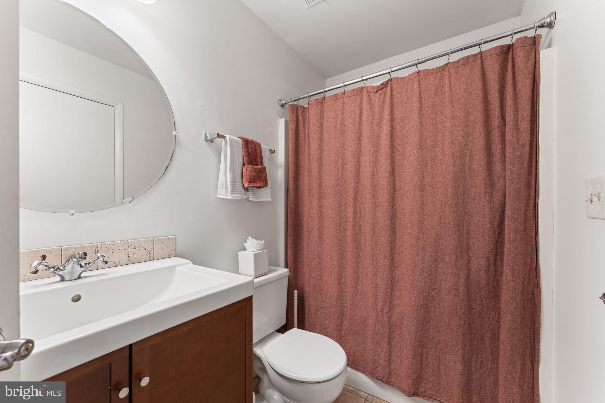 ANNAPOLIS OVERLOOK - Residential