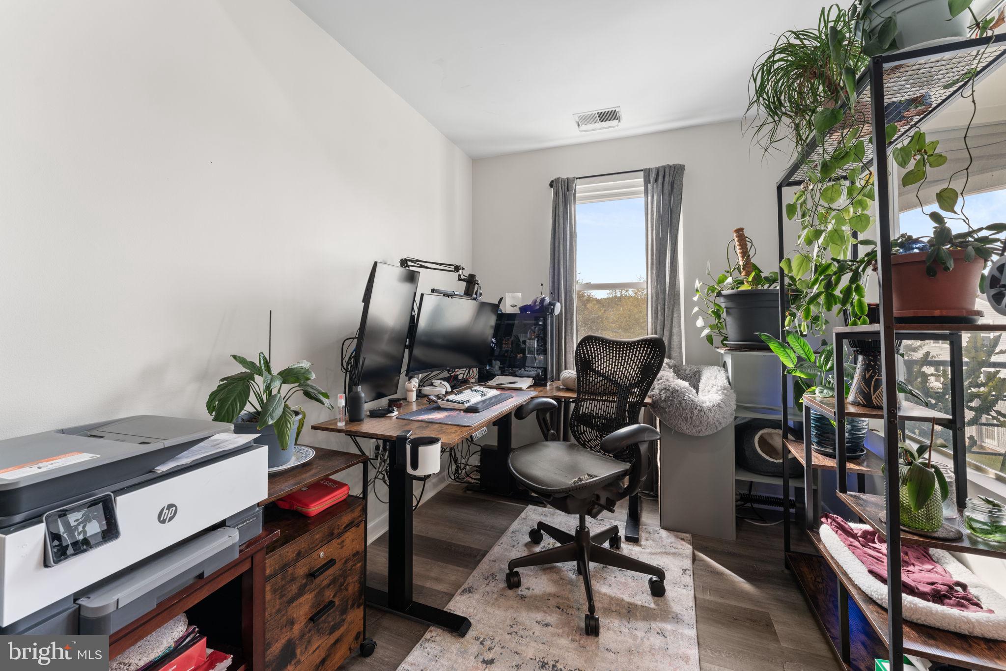 ANNAPOLIS OVERLOOK - Residential