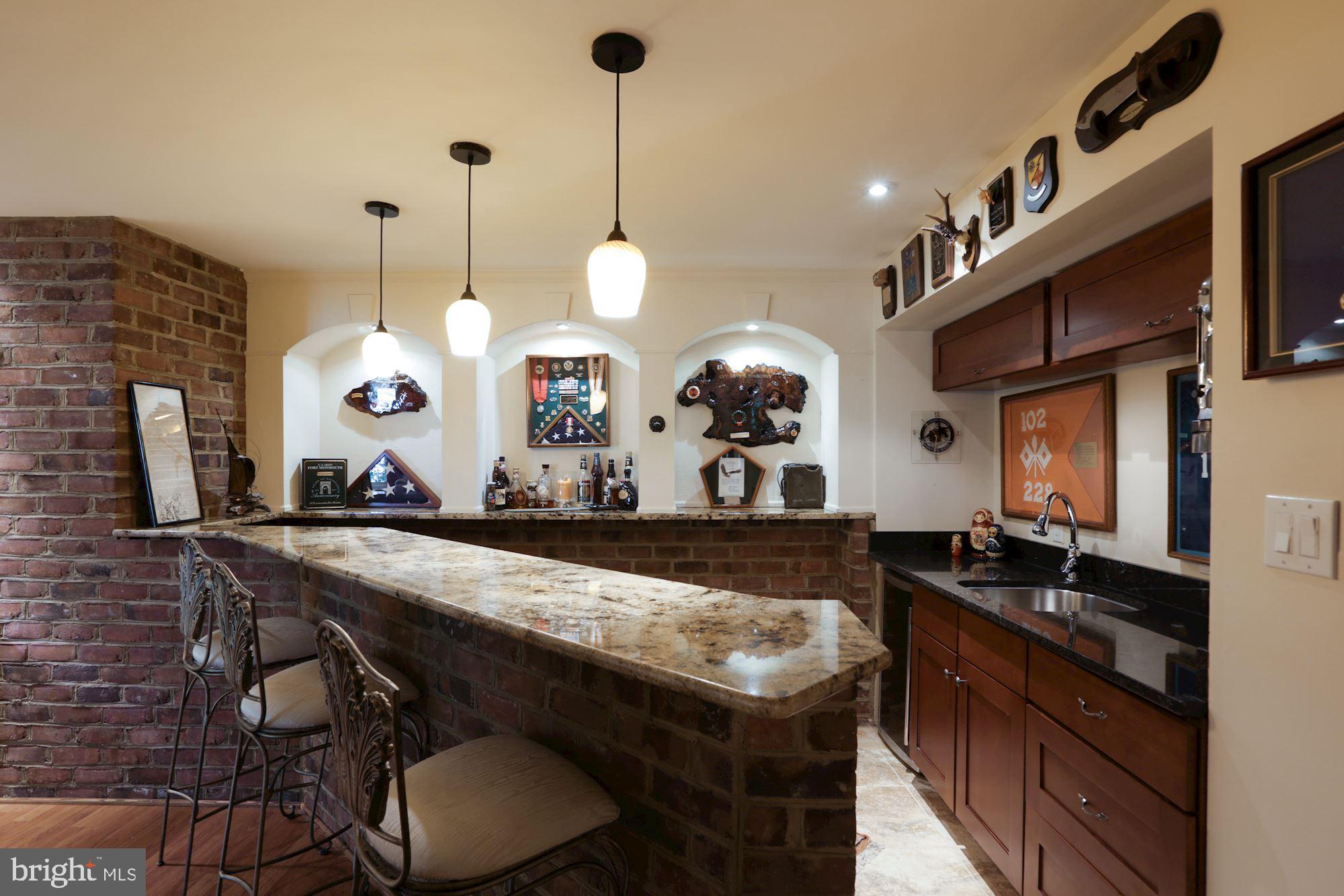 VIRGINIA RUN THE ESTATES - Residential