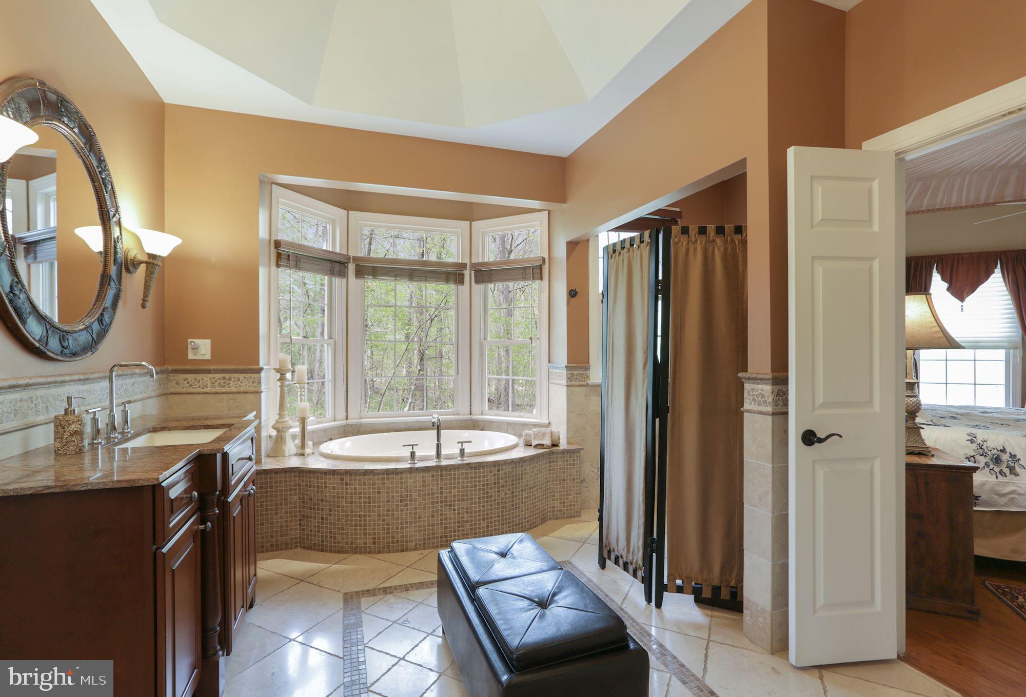 VIRGINIA RUN THE ESTATES - Residential