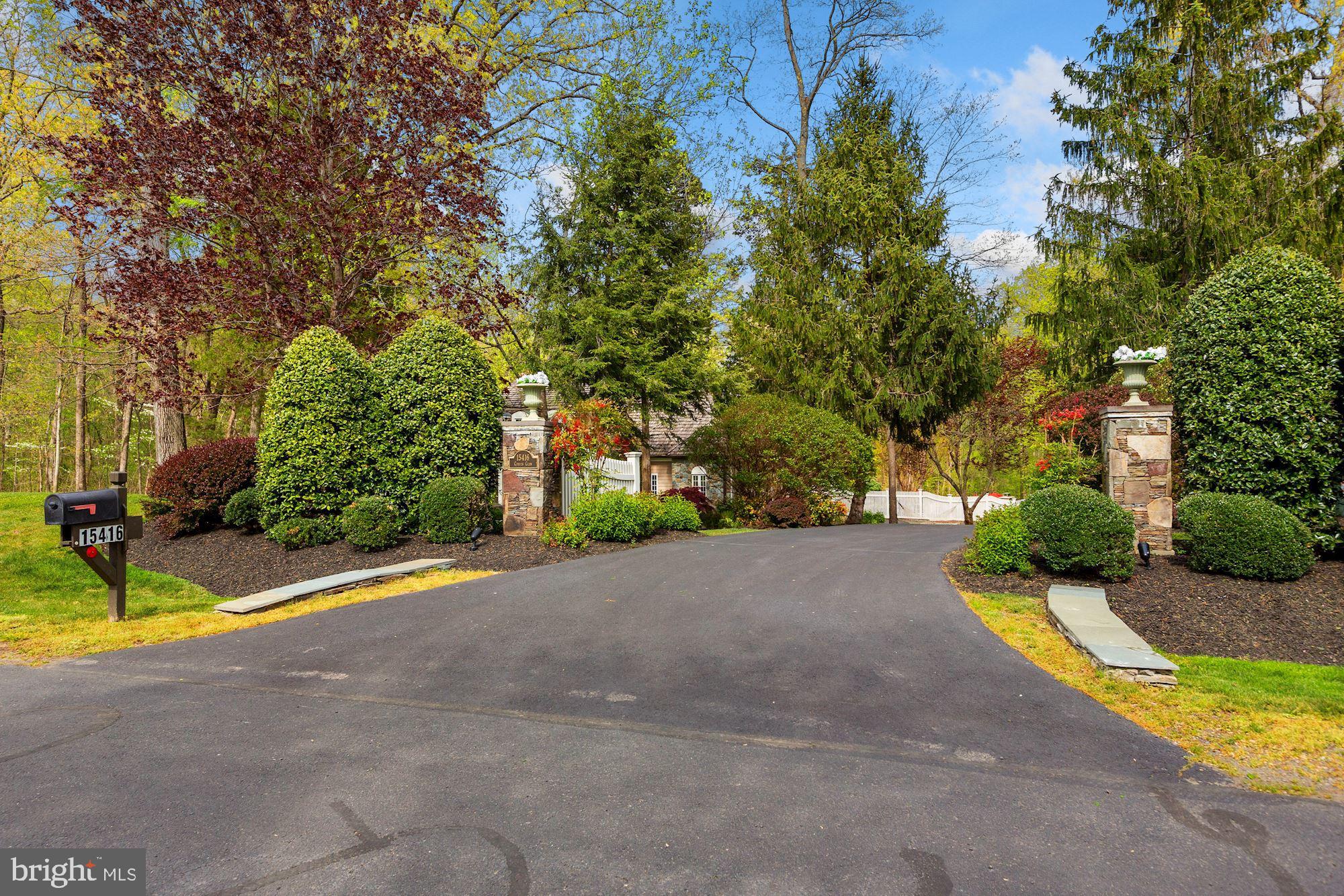 VIRGINIA RUN THE ESTATES - Residential