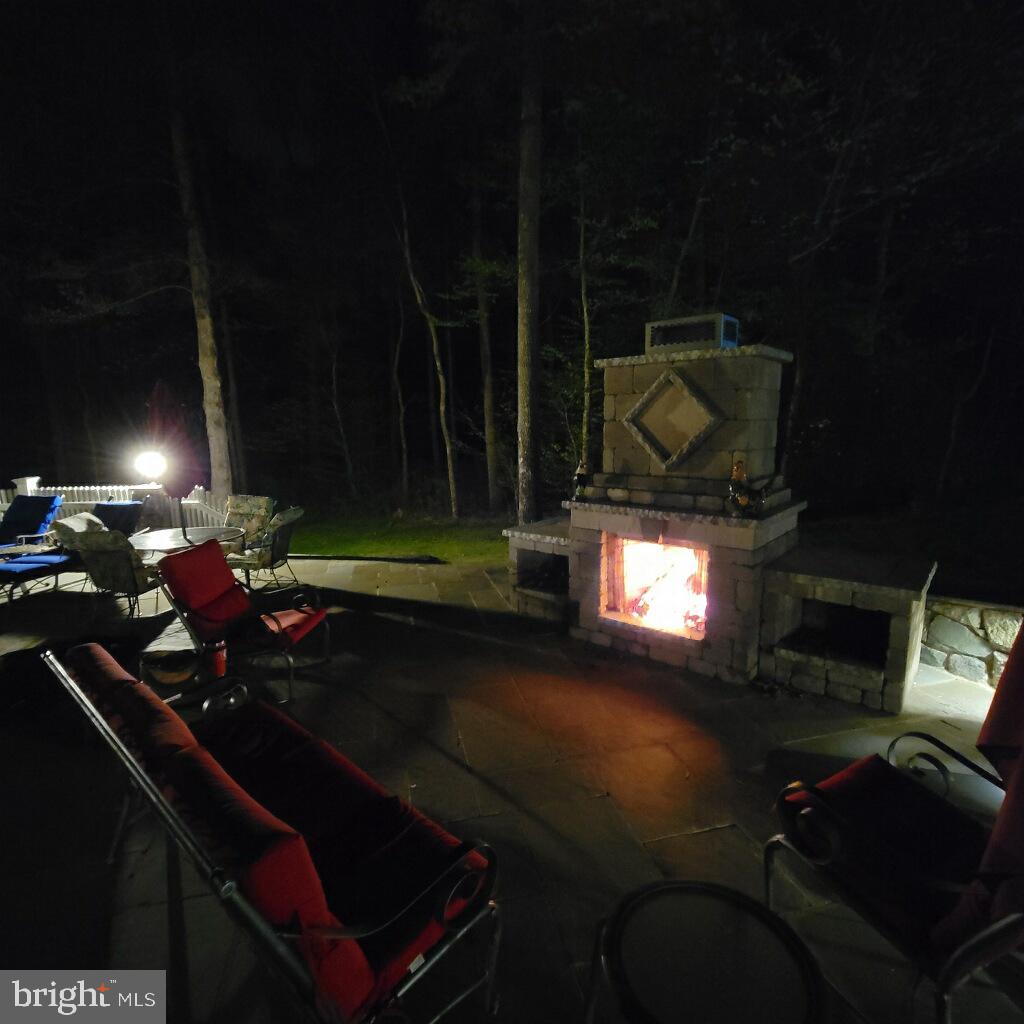 VIRGINIA RUN THE ESTATES - Residential