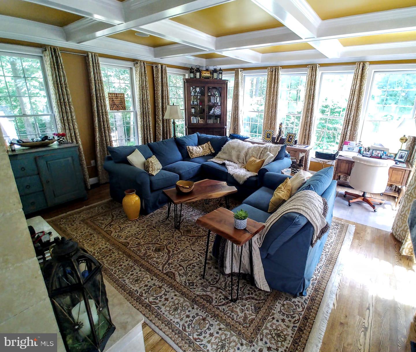 VIRGINIA RUN THE ESTATES - Residential