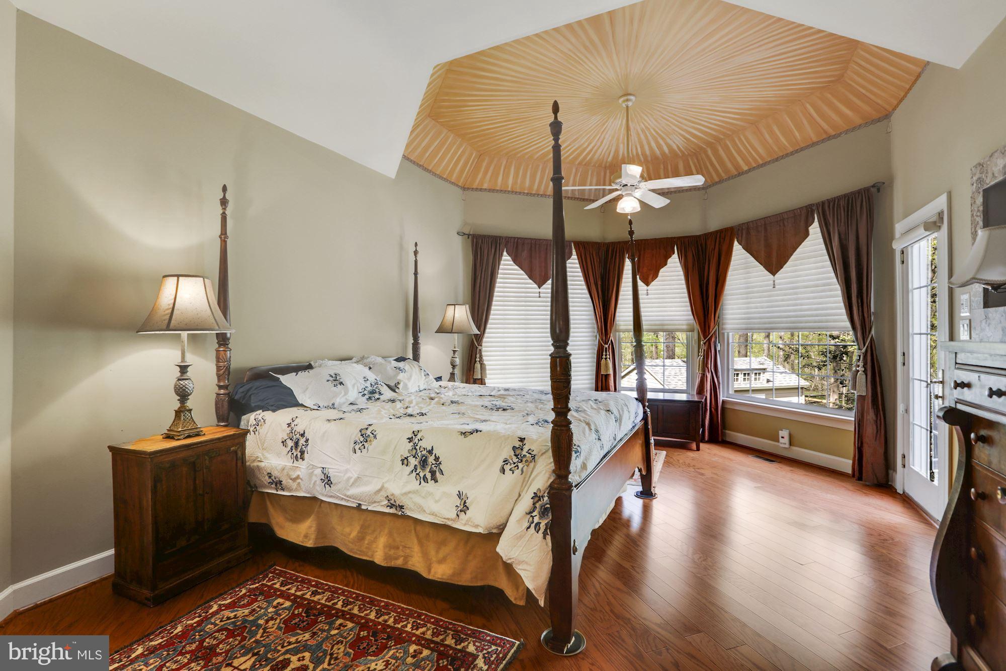 VIRGINIA RUN THE ESTATES - Residential