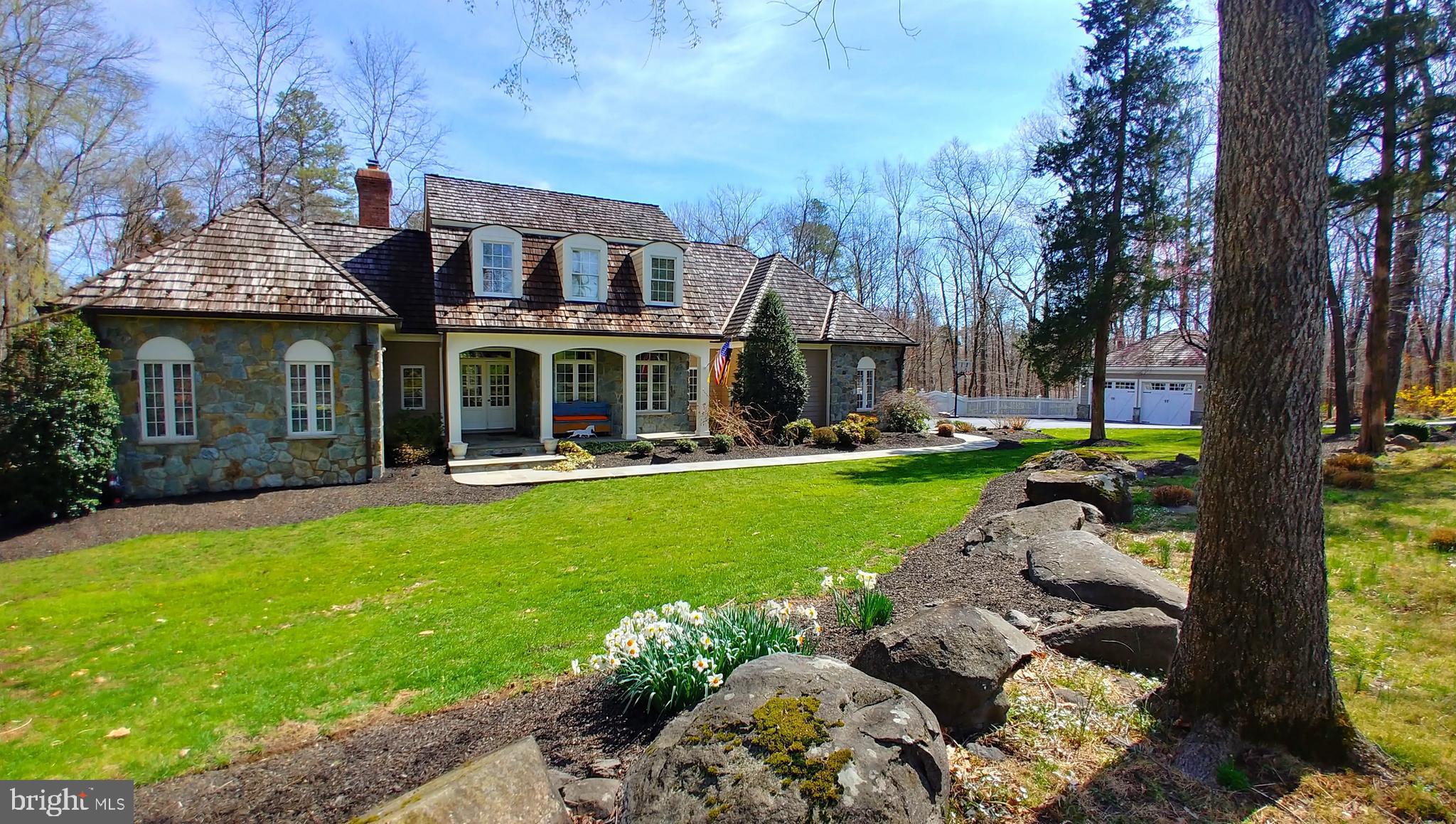 VIRGINIA RUN THE ESTATES - Residential