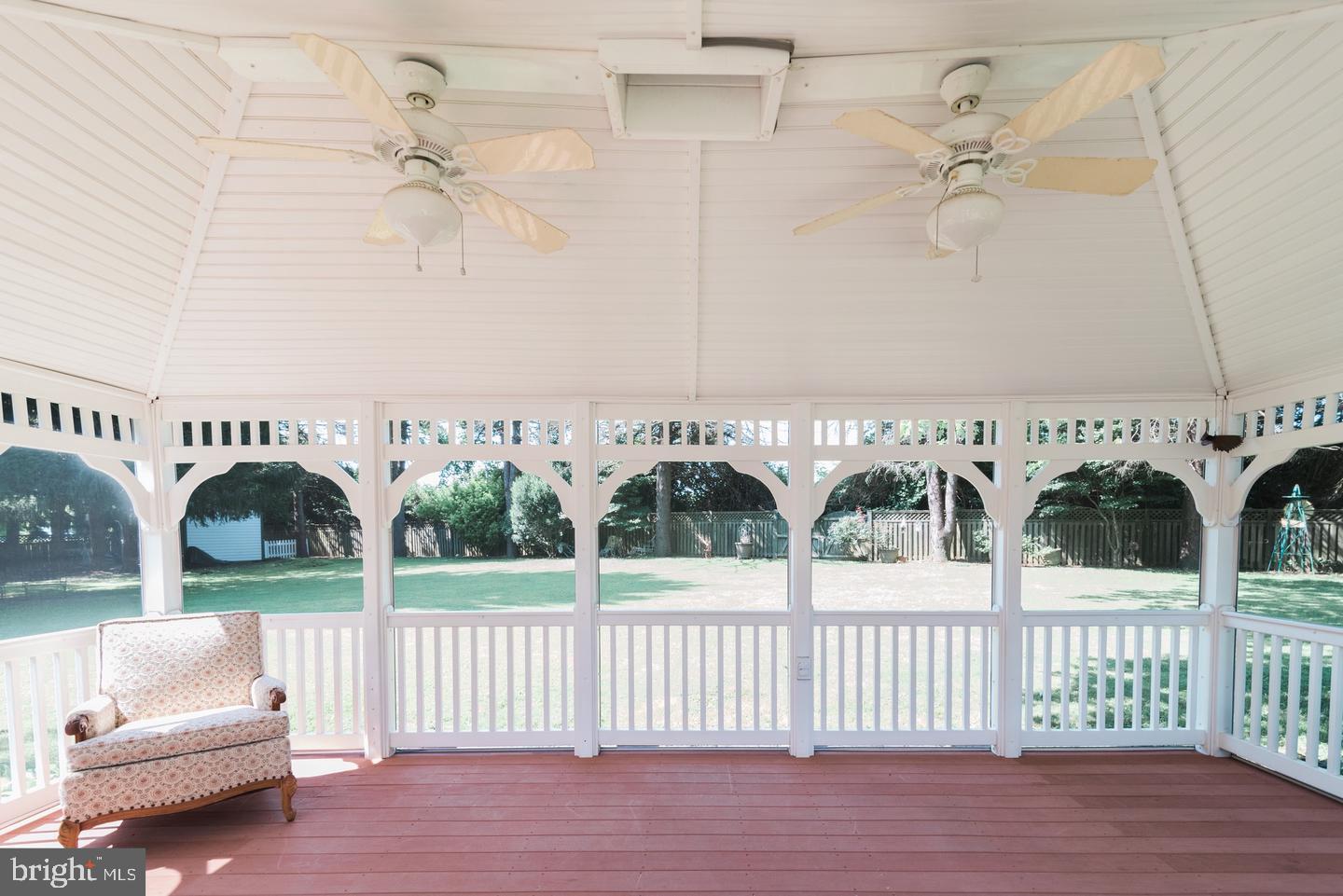 COLONIAL ACRES - Residential Lease