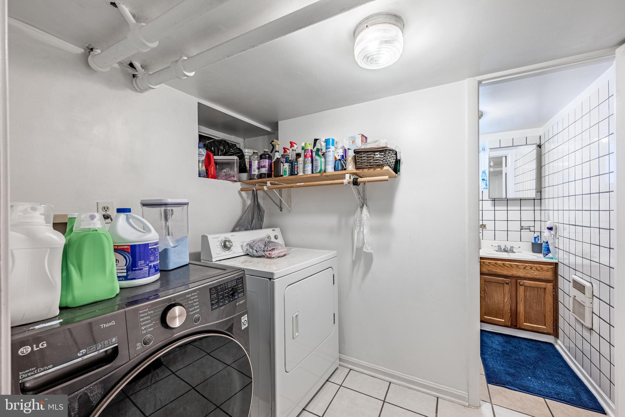 LARCHMONT - Residential