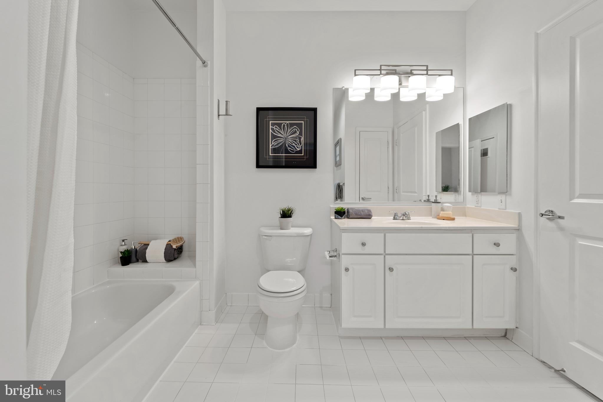 8045 AT SILVER SPRING METRO - Residential