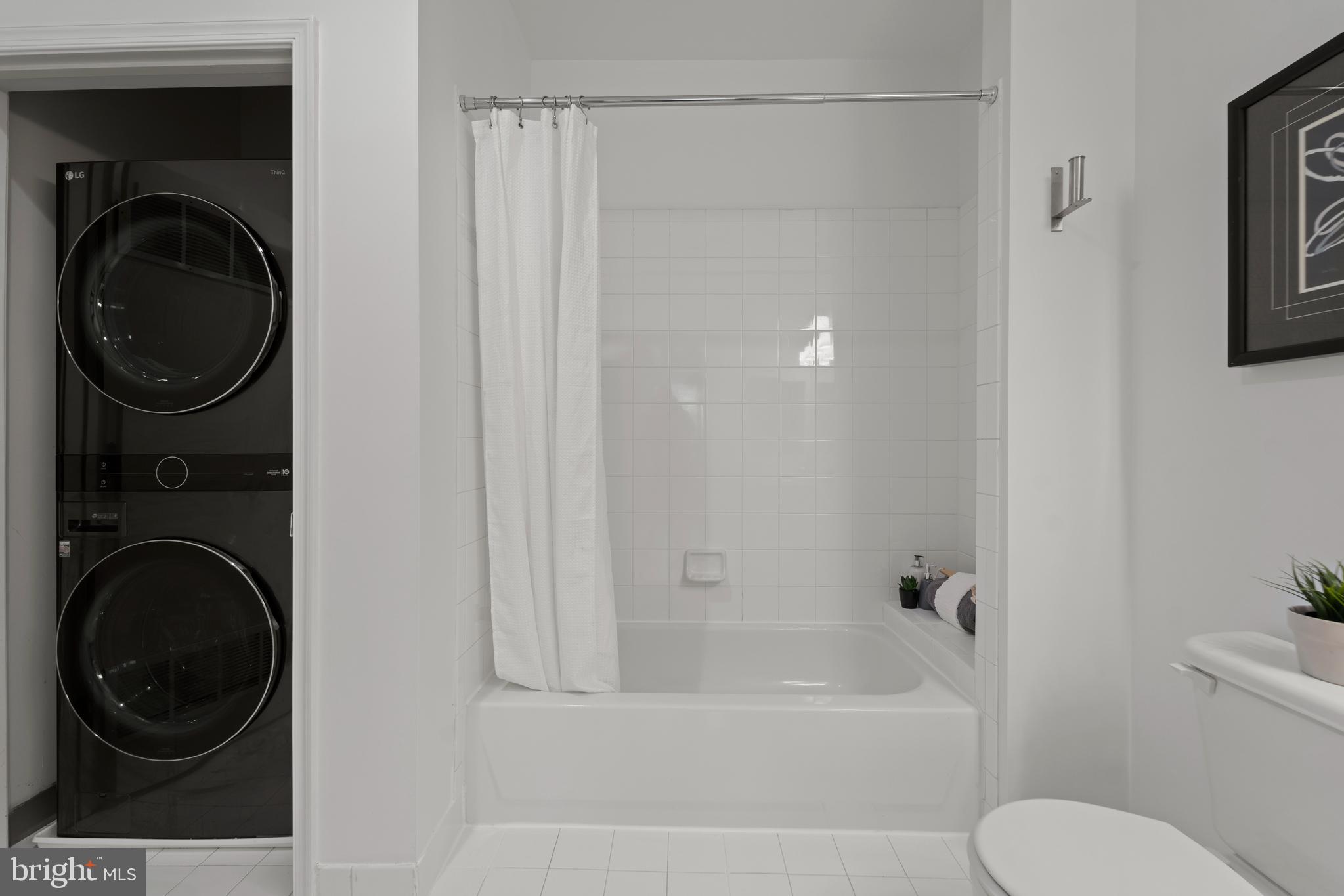 8045 AT SILVER SPRING METRO - Residential