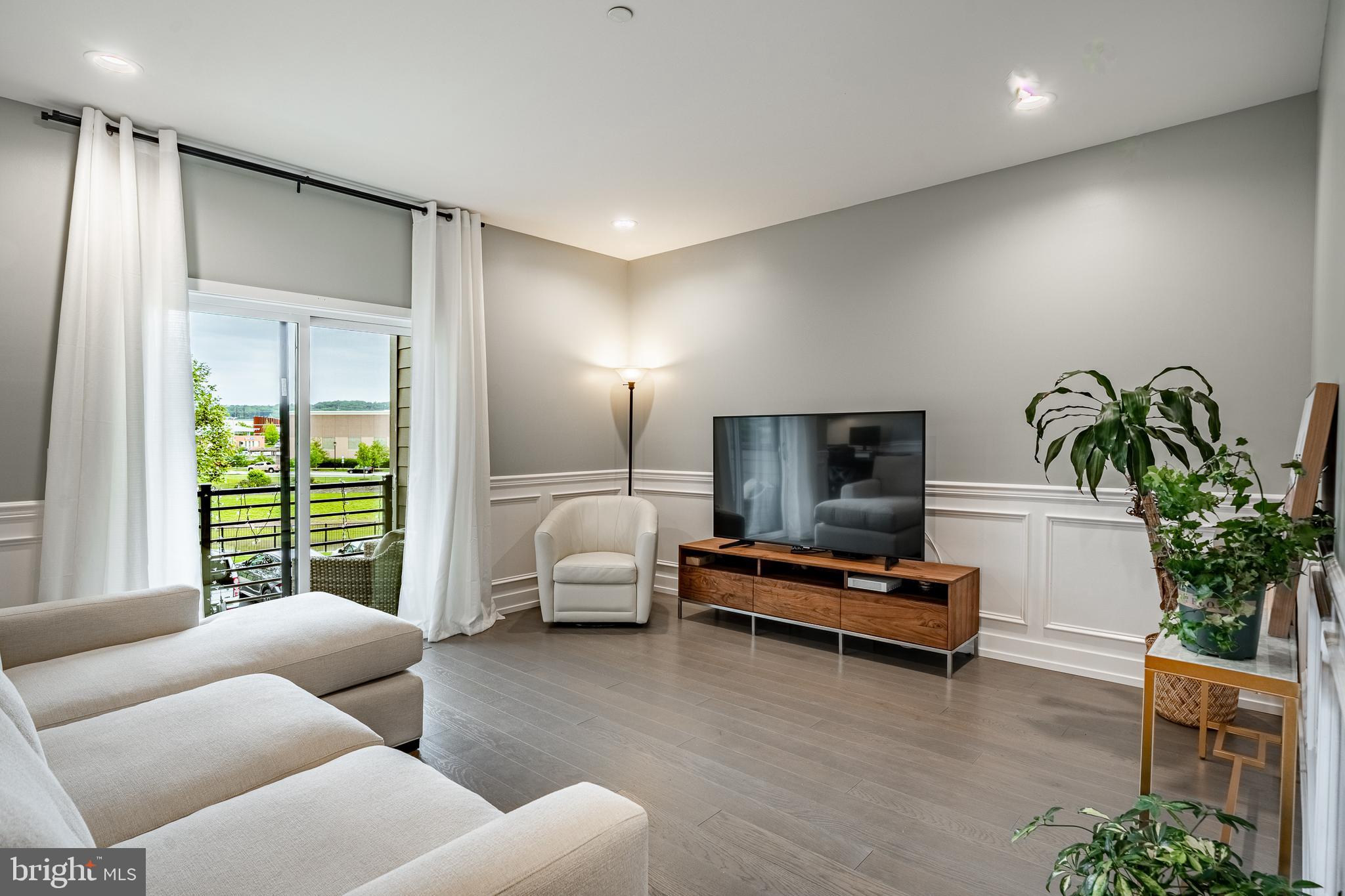 BROWNSTONES AT VF - Residential