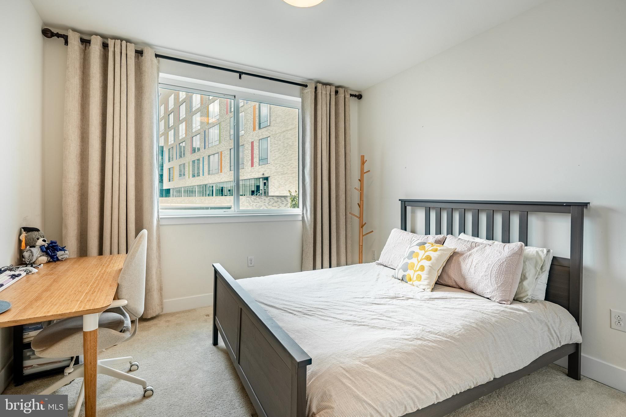 BROWNSTONES AT VF - Residential