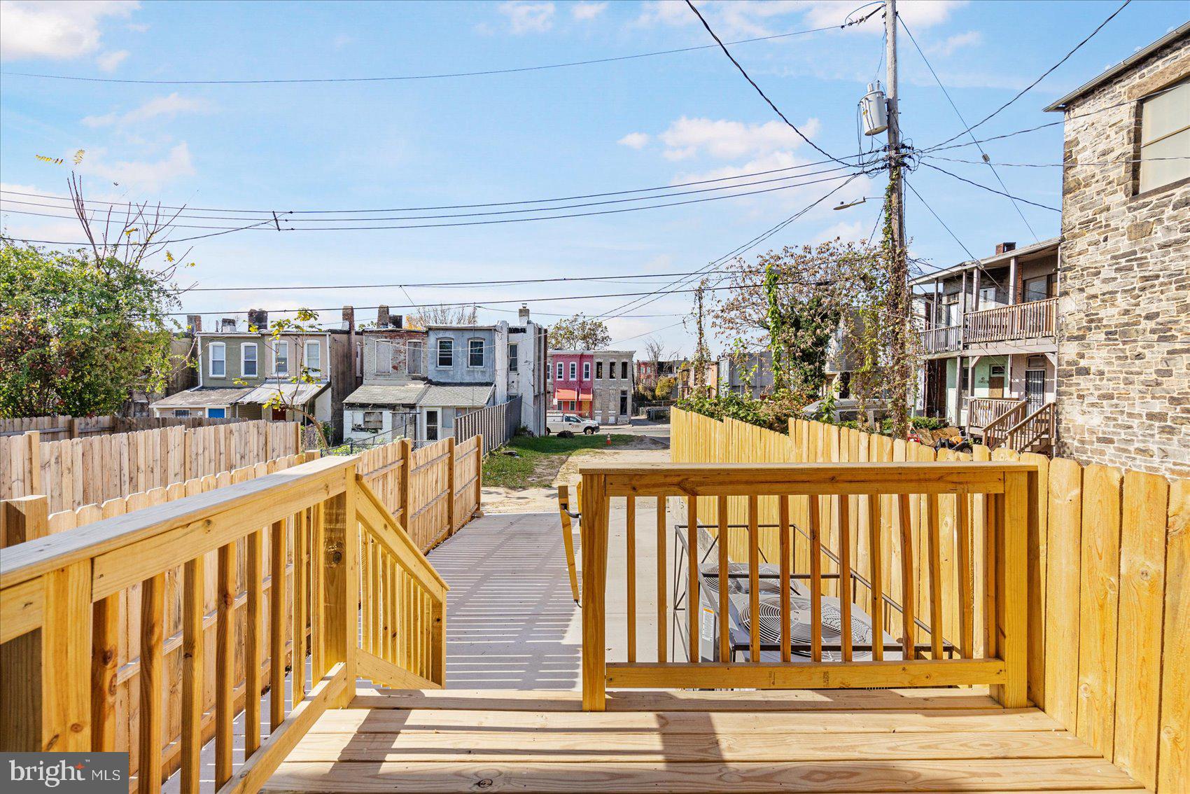 SANDTOWN-WINCHESTER - Residential