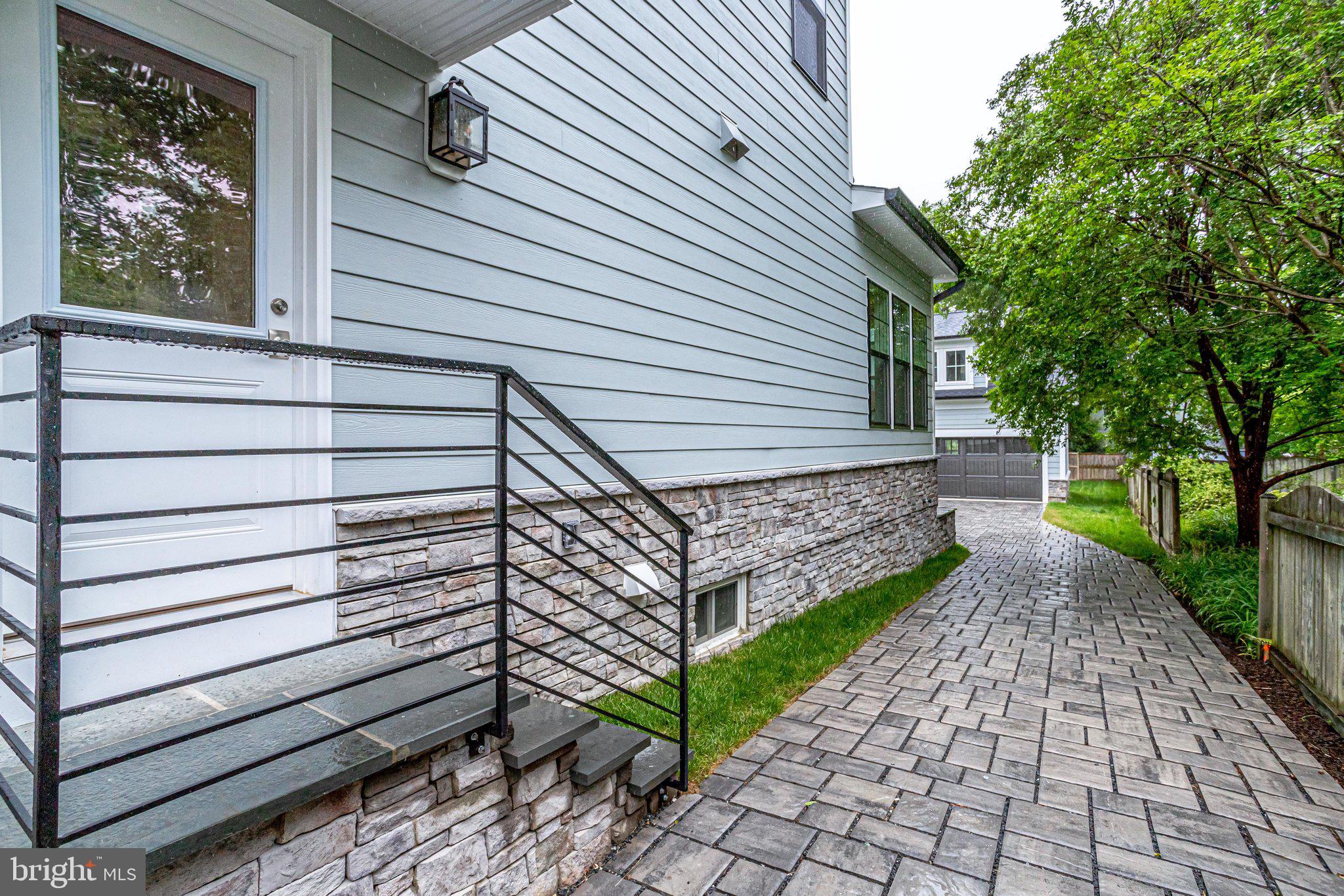 SCHUTT ESTATE - Residential