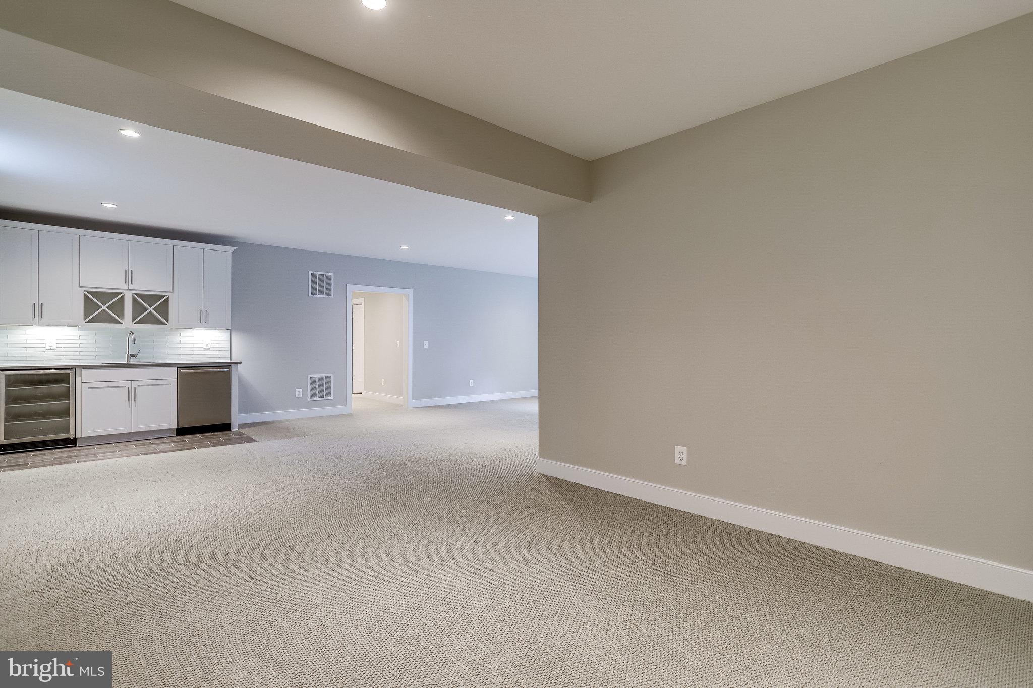 SCHUTT ESTATE - Residential