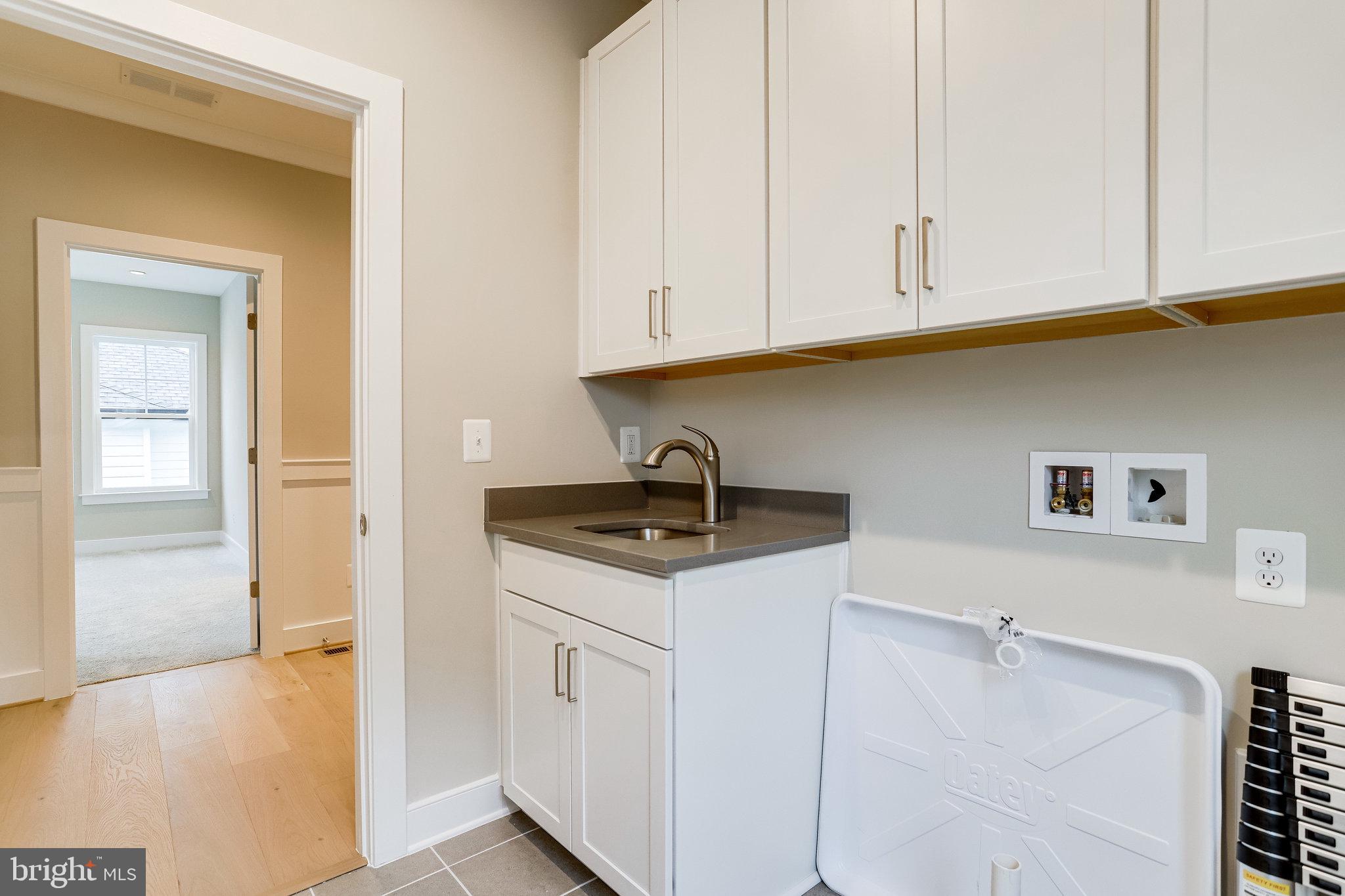 SCHUTT ESTATE - Residential