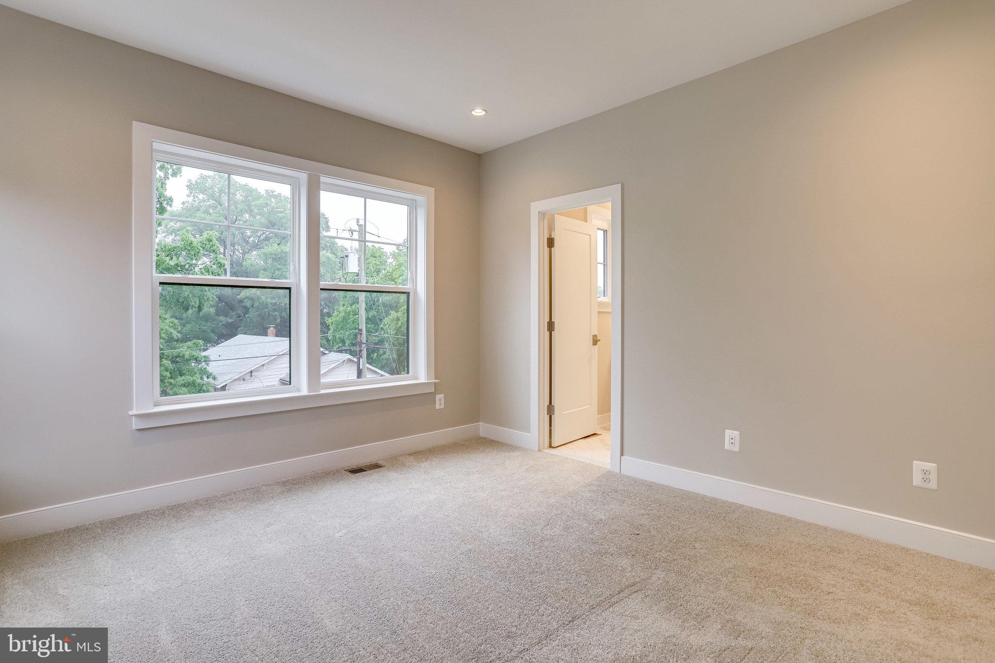 SCHUTT ESTATE - Residential