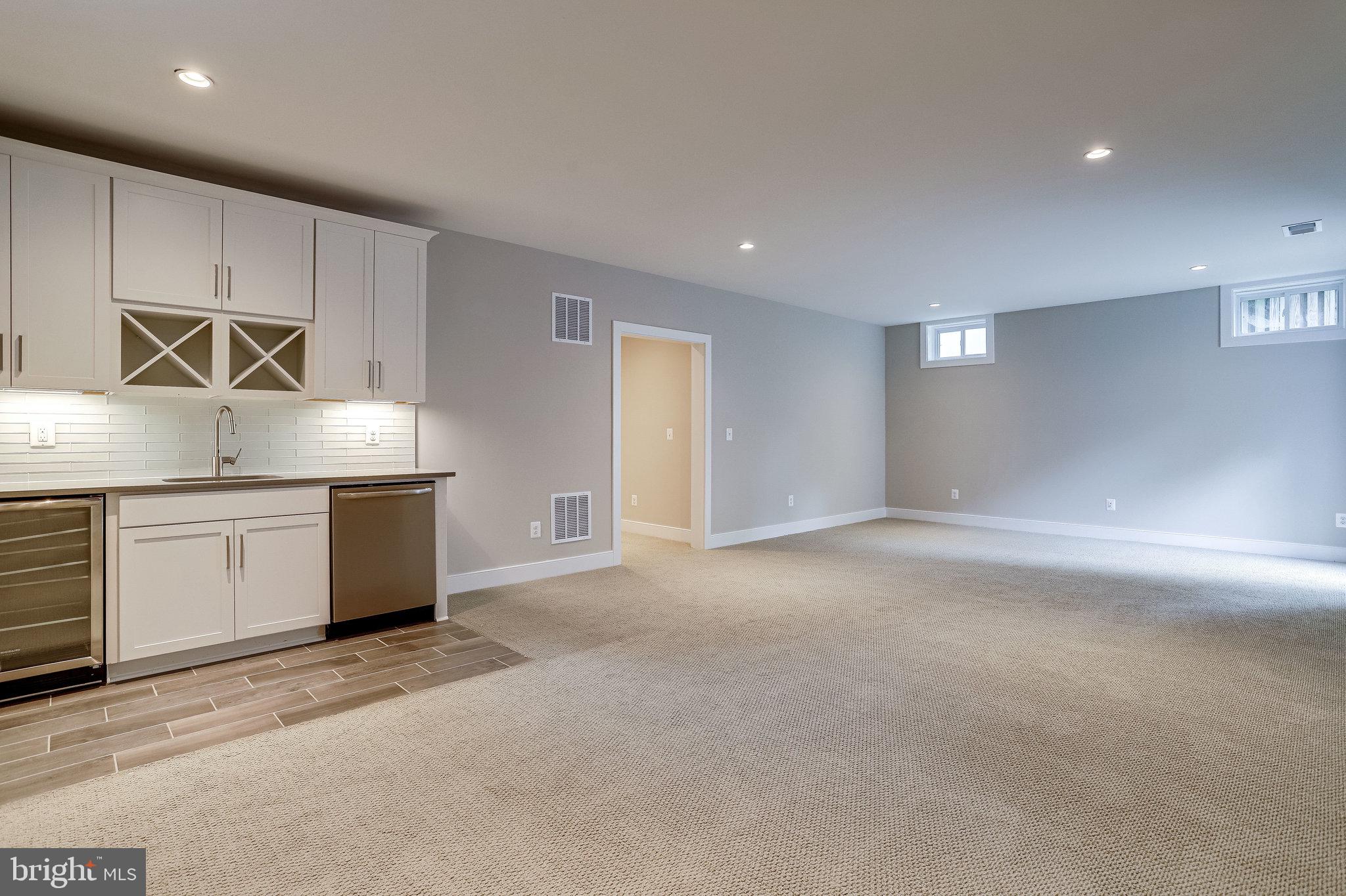 SCHUTT ESTATE - Residential