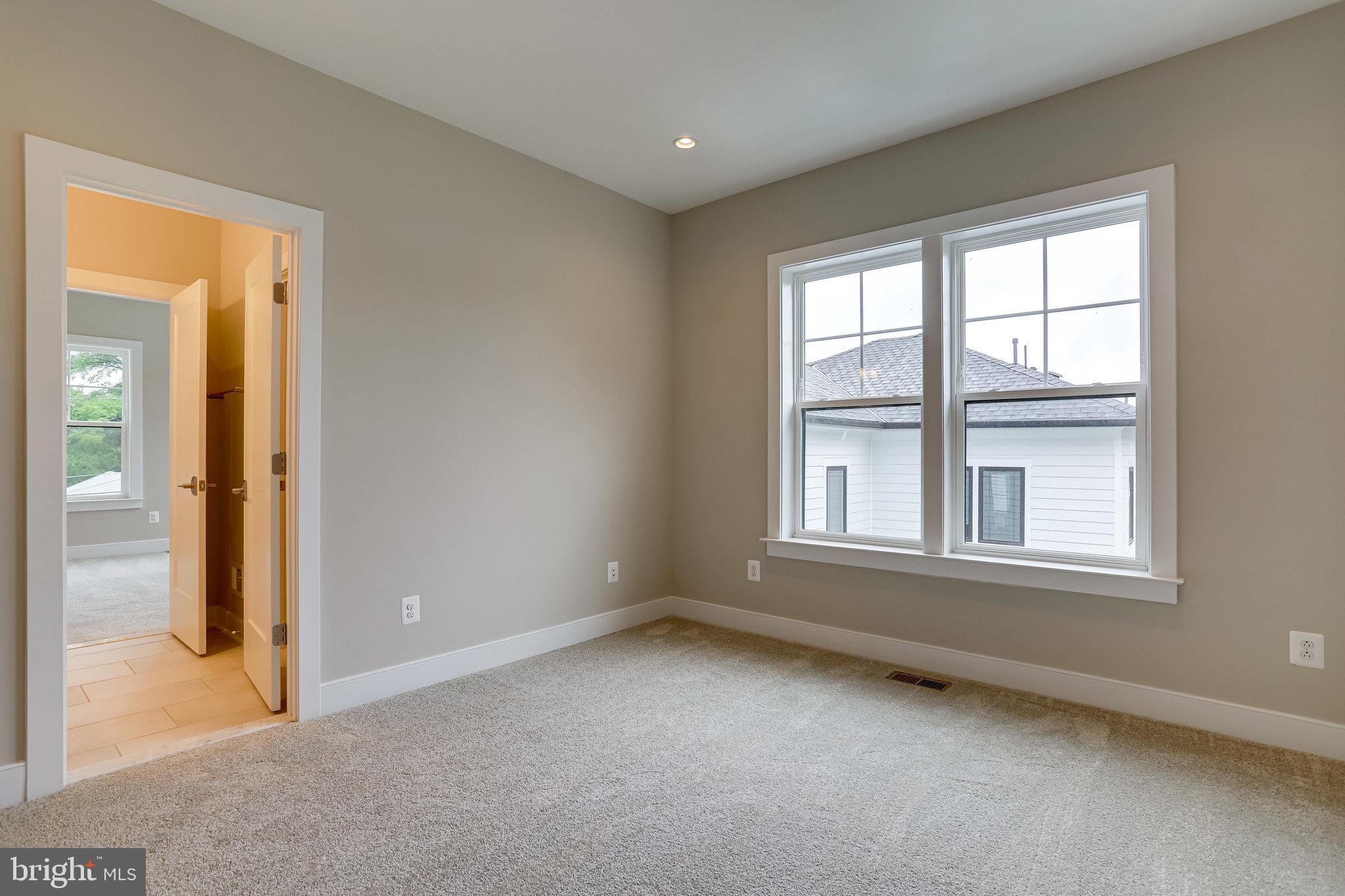 SCHUTT ESTATE - Residential