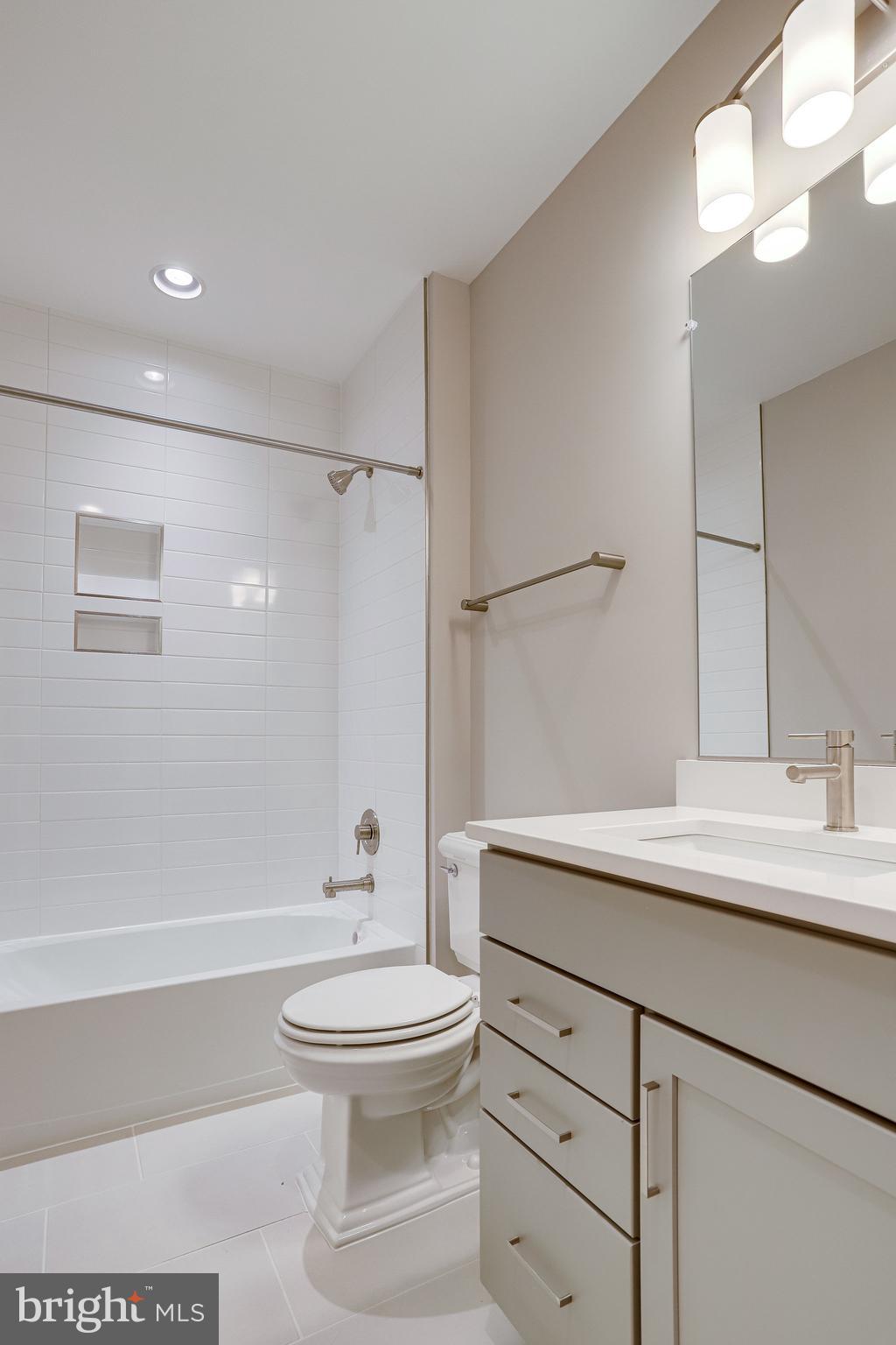 SCHUTT ESTATE - Residential