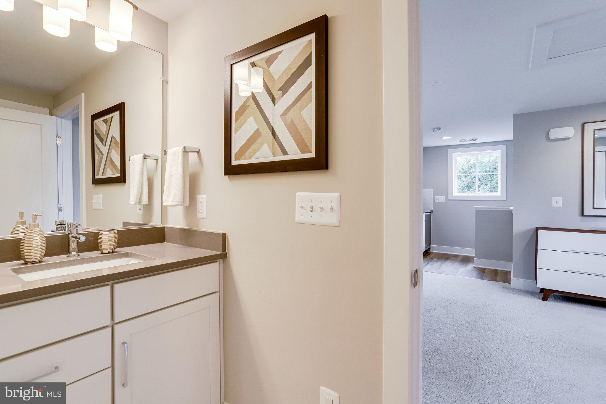 SCHUTT ESTATE - Residential