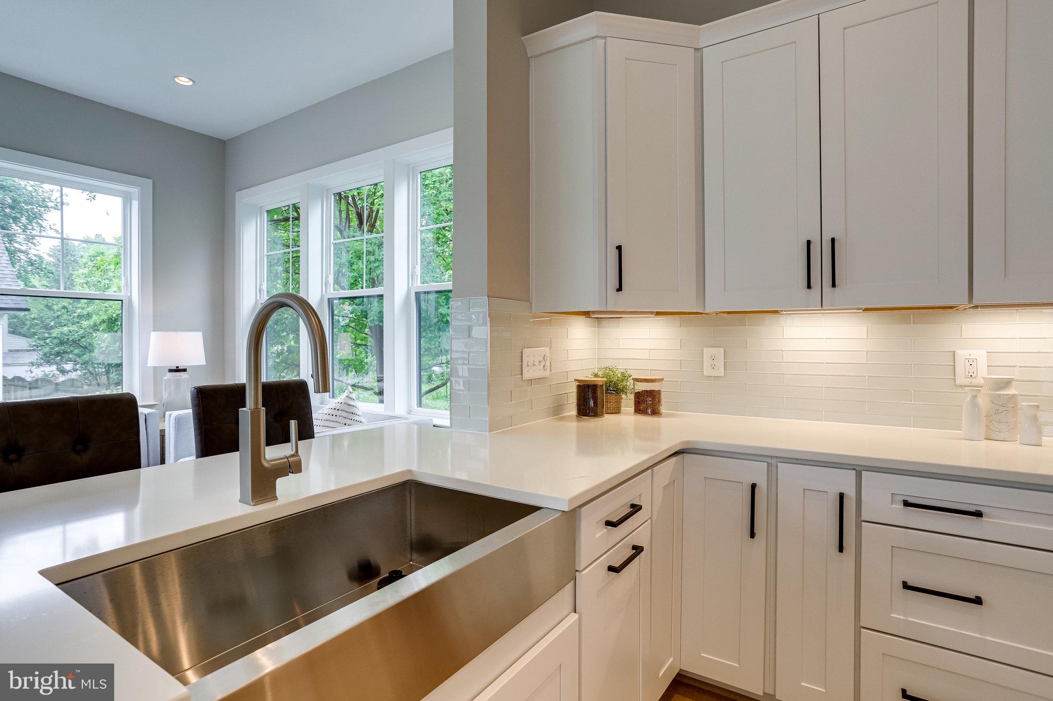 SCHUTT ESTATE - Residential