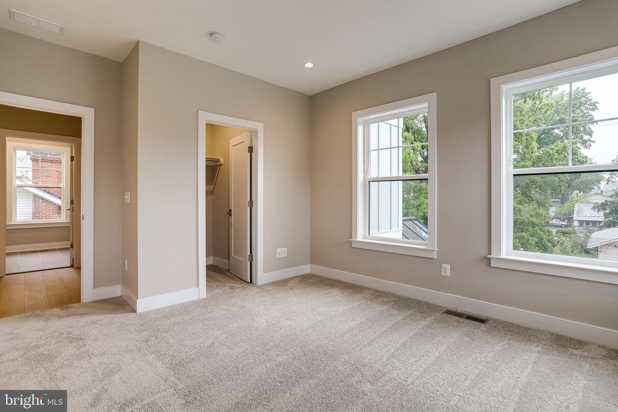 SCHUTT ESTATE - Residential