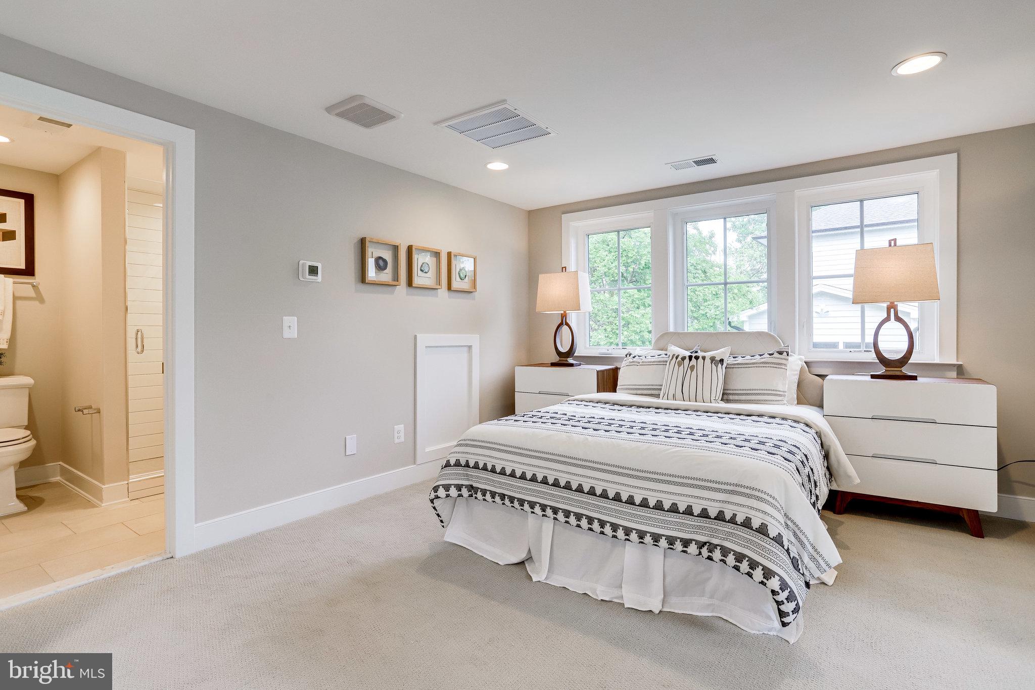 SCHUTT ESTATE - Residential