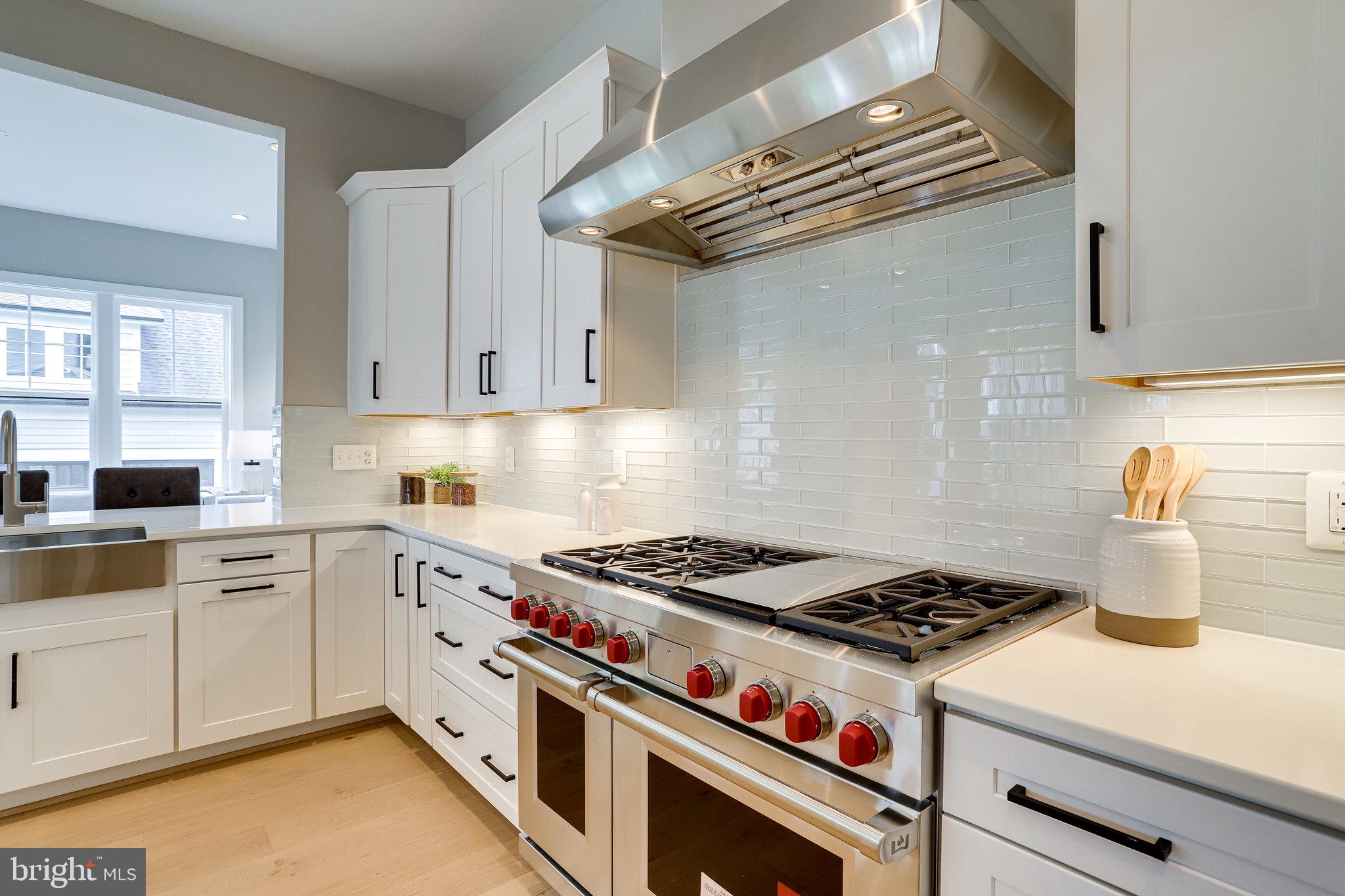 SCHUTT ESTATE - Residential