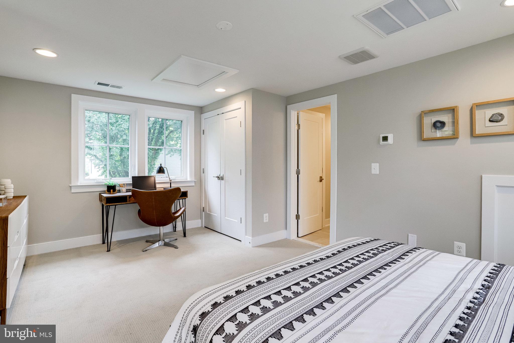 SCHUTT ESTATE - Residential