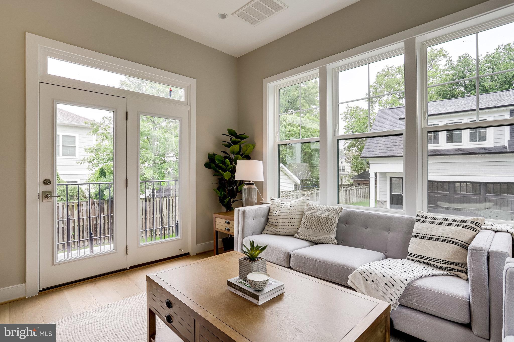 SCHUTT ESTATE - Residential