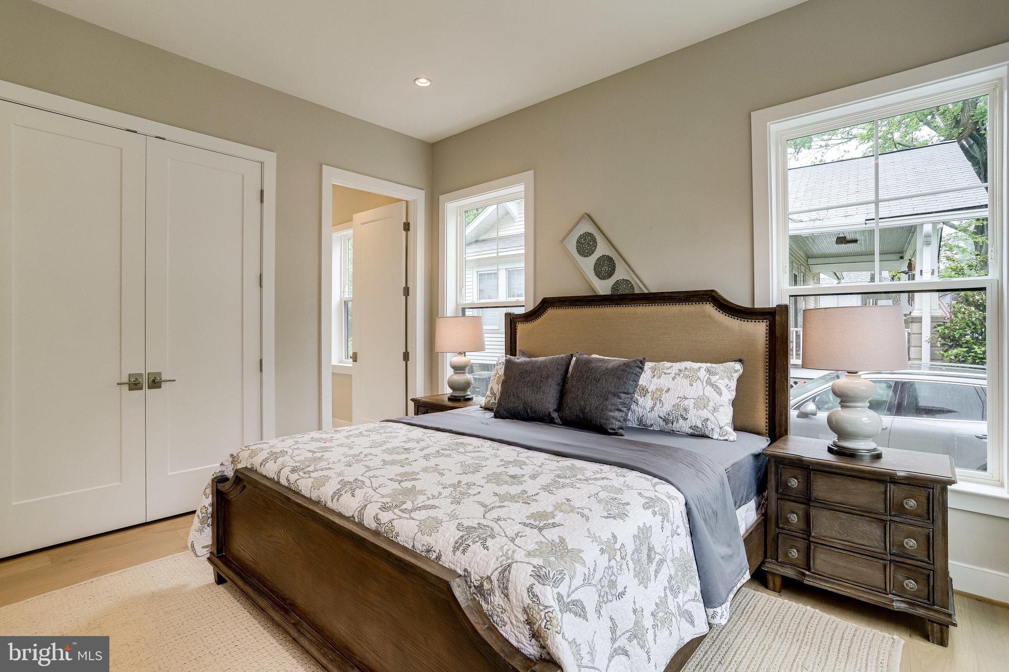 SCHUTT ESTATE - Residential