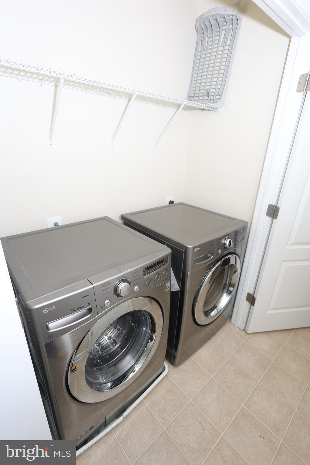 CHELSEA MANOR - Residential Lease