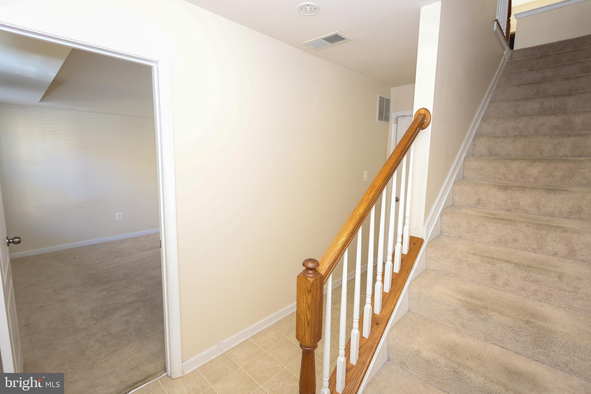 CHELSEA MANOR - Residential Lease