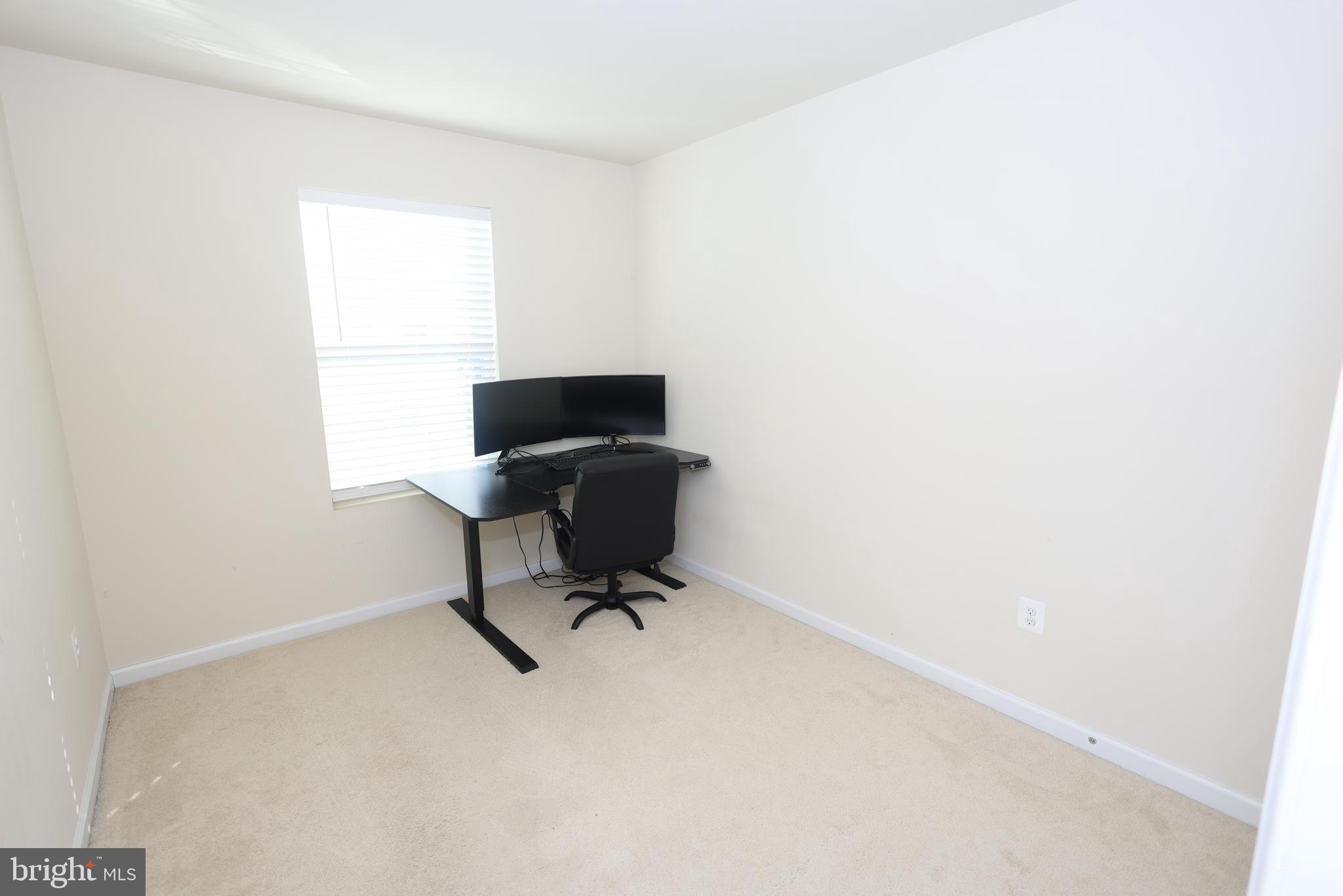 CHELSEA MANOR - Residential Lease